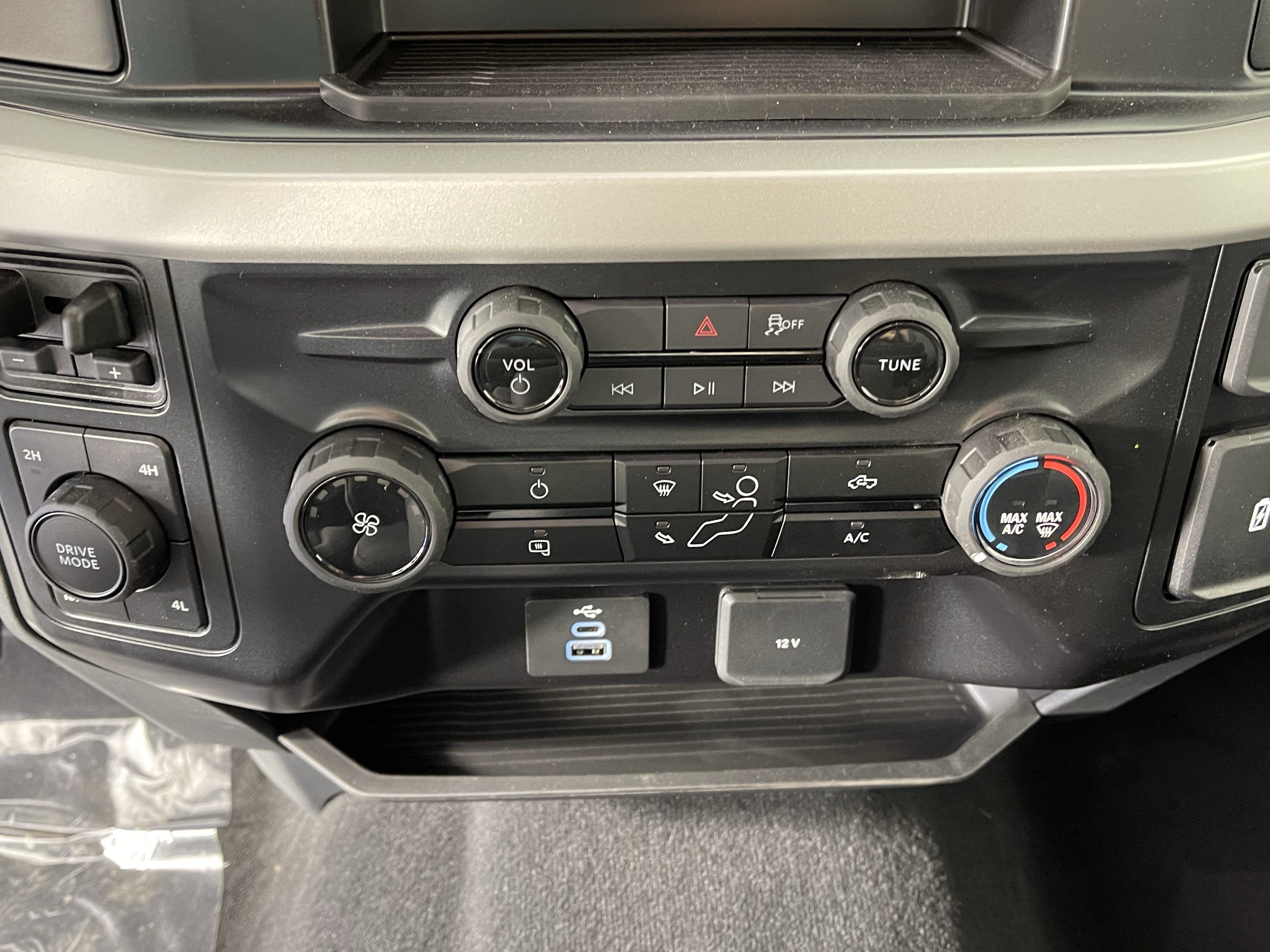 2026 Ford Super Duty F-250 SRW XL 4WD Crew Cab 8' Box