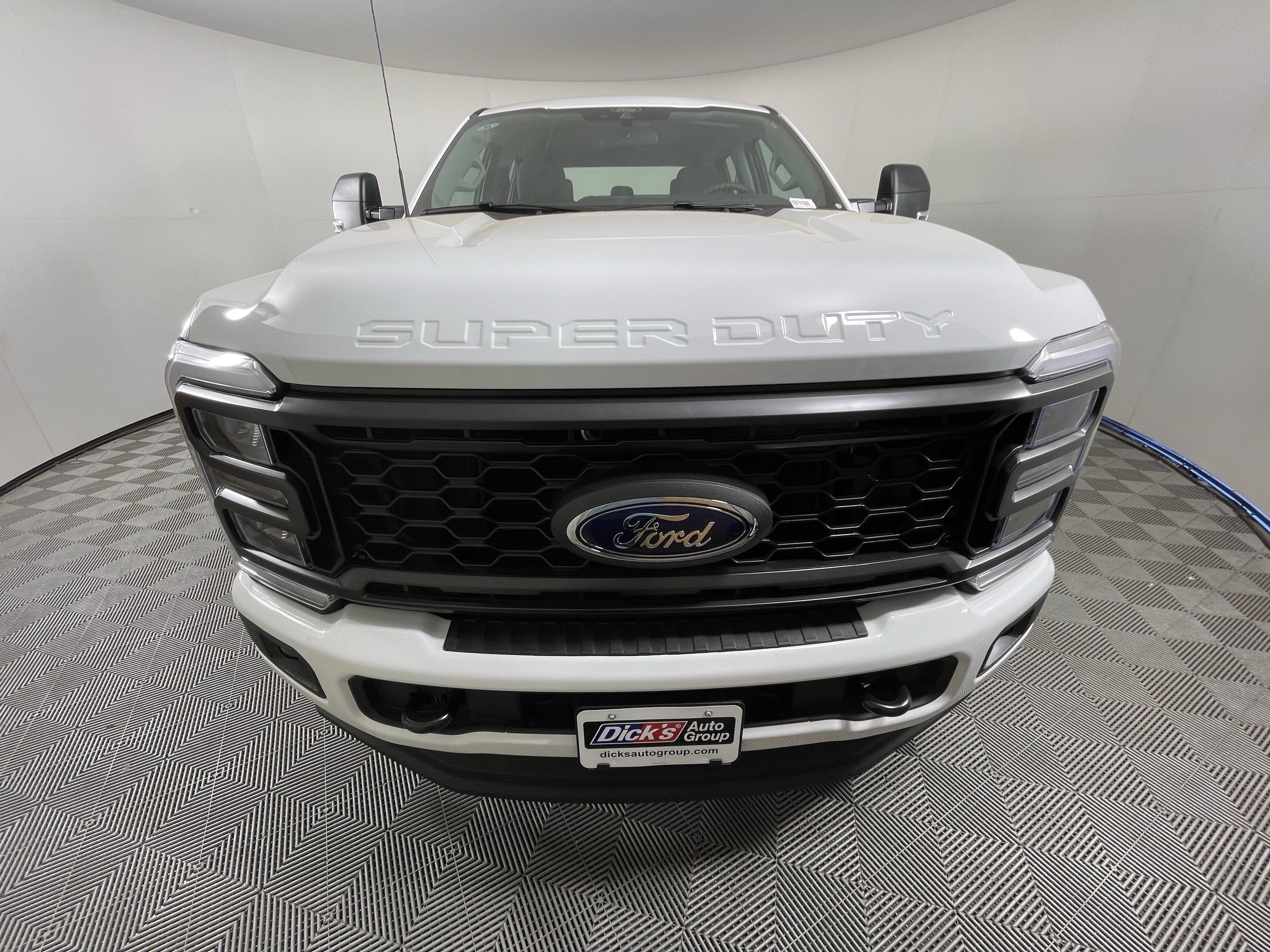 2026 Ford Super Duty F-250 SRW XL 4WD Crew Cab 8' Box
