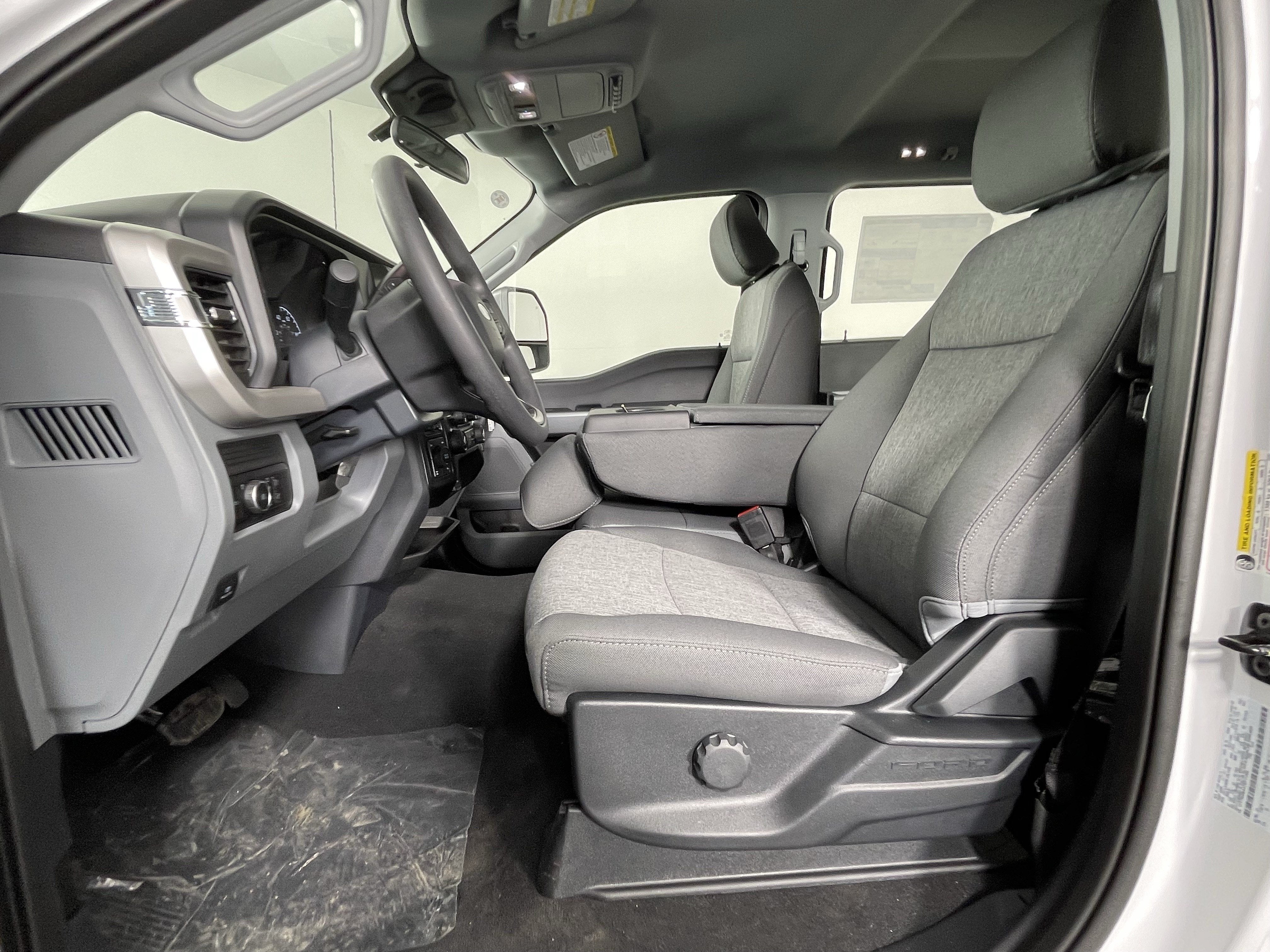 2026 Ford Super Duty F-250 SRW XL 4WD Crew Cab 8' Box