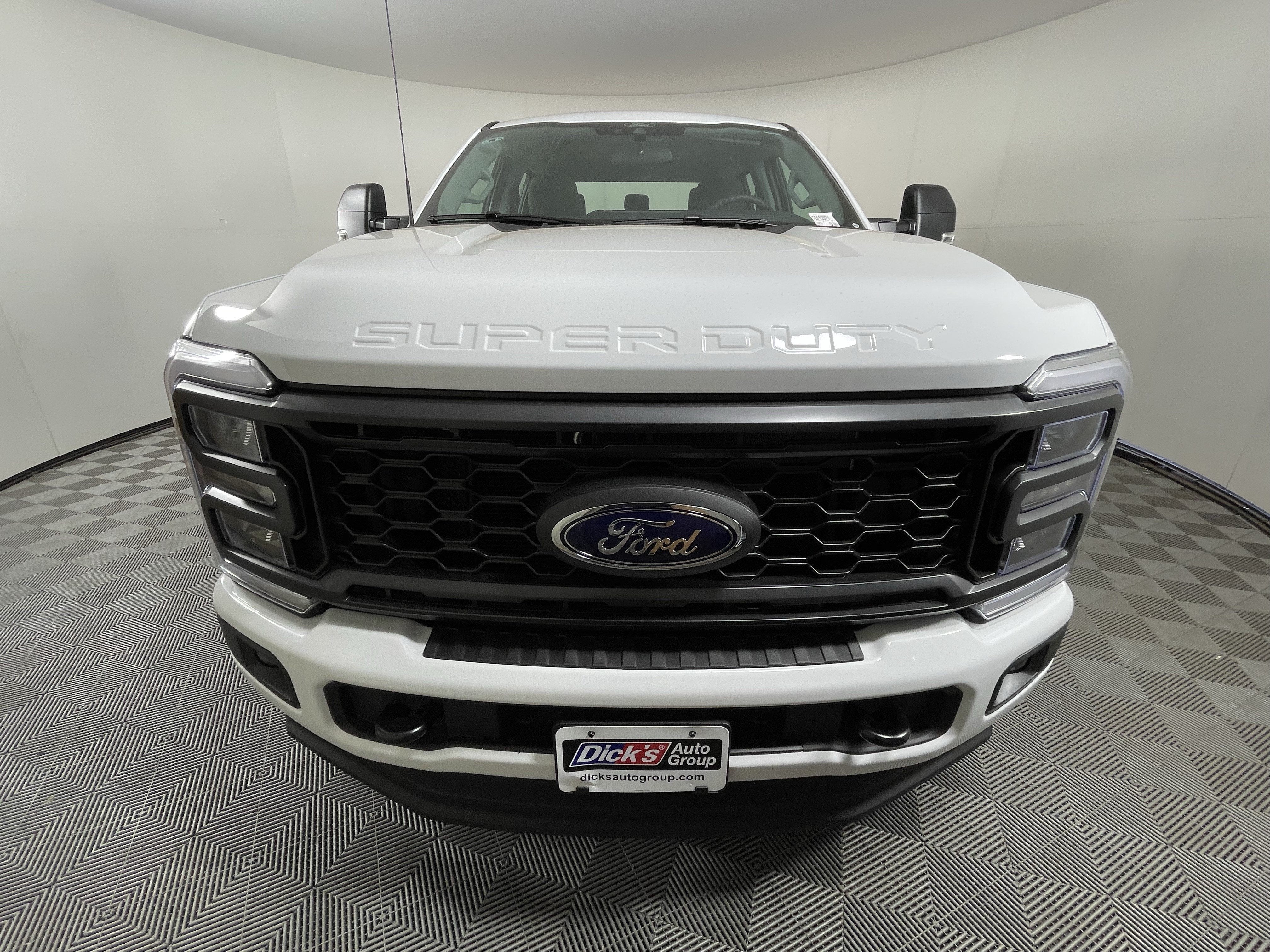 2026 Ford Super Duty F-250 SRW XL 4WD Crew Cab 8' Box