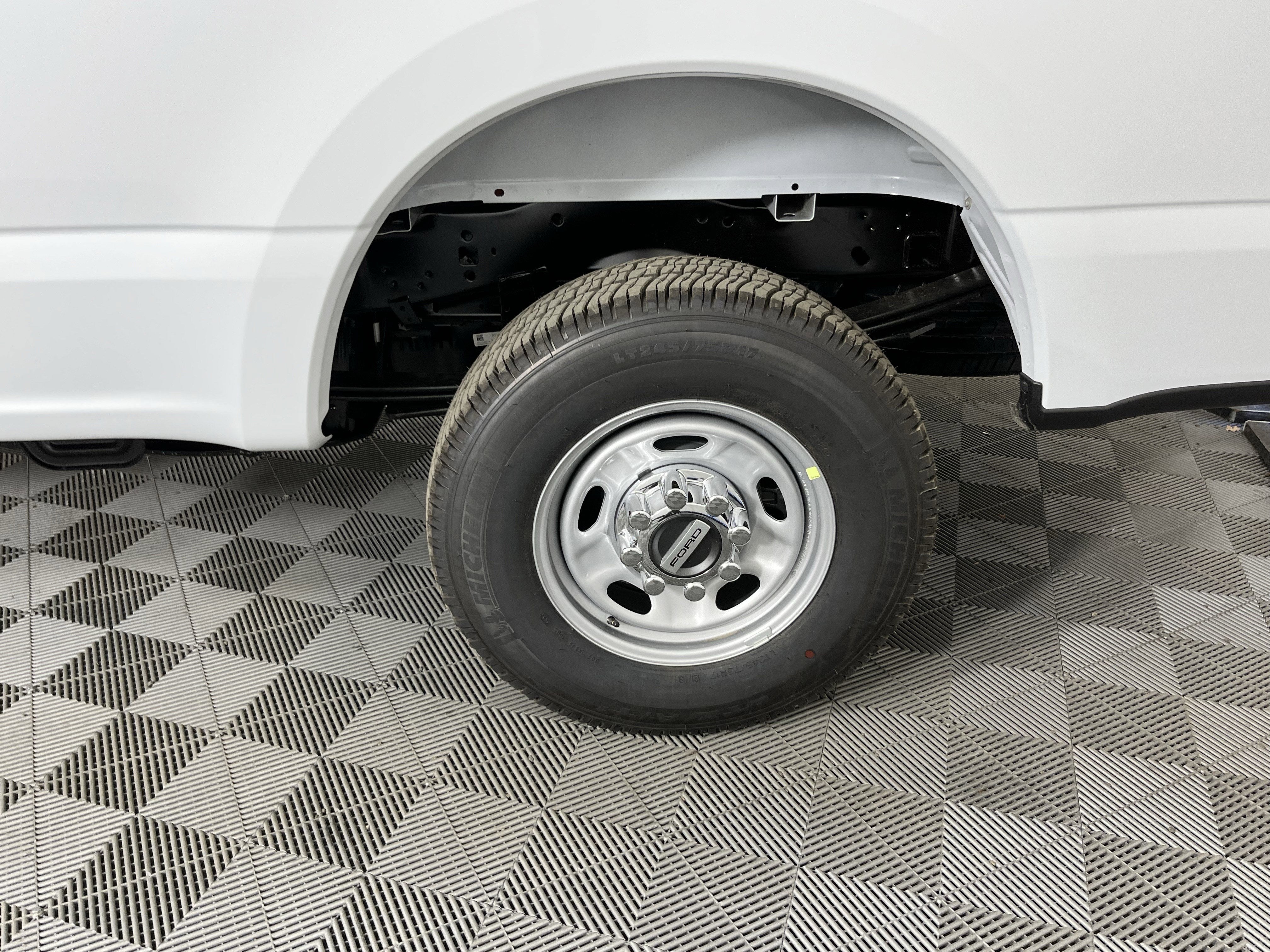 2026 Ford Super Duty F-250 SRW XL 4WD Crew Cab 6.75' Box