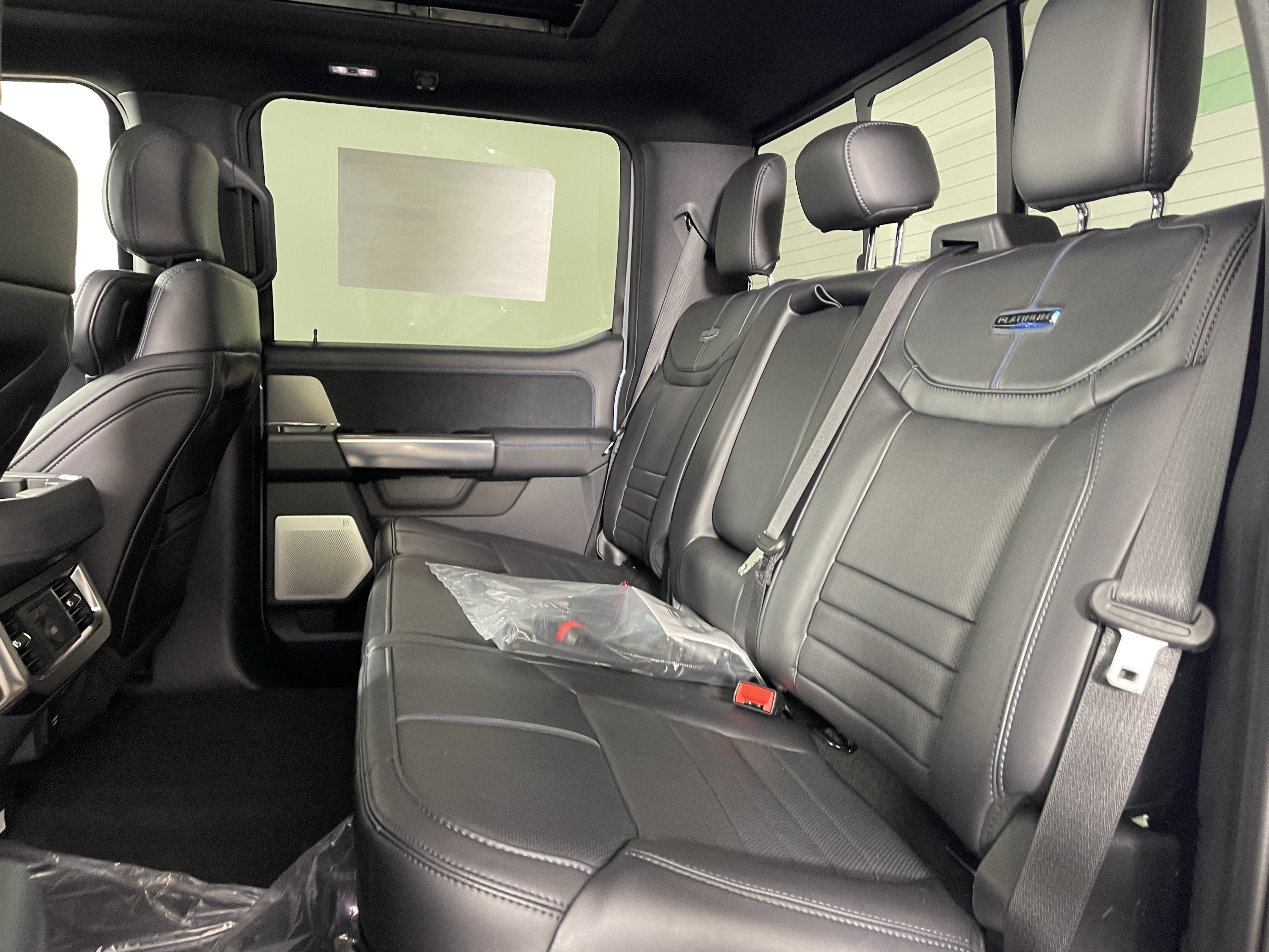 2026 Ford Super Duty F-250 SRW PLATINUM 4WD Crew Cab 6.75' Box