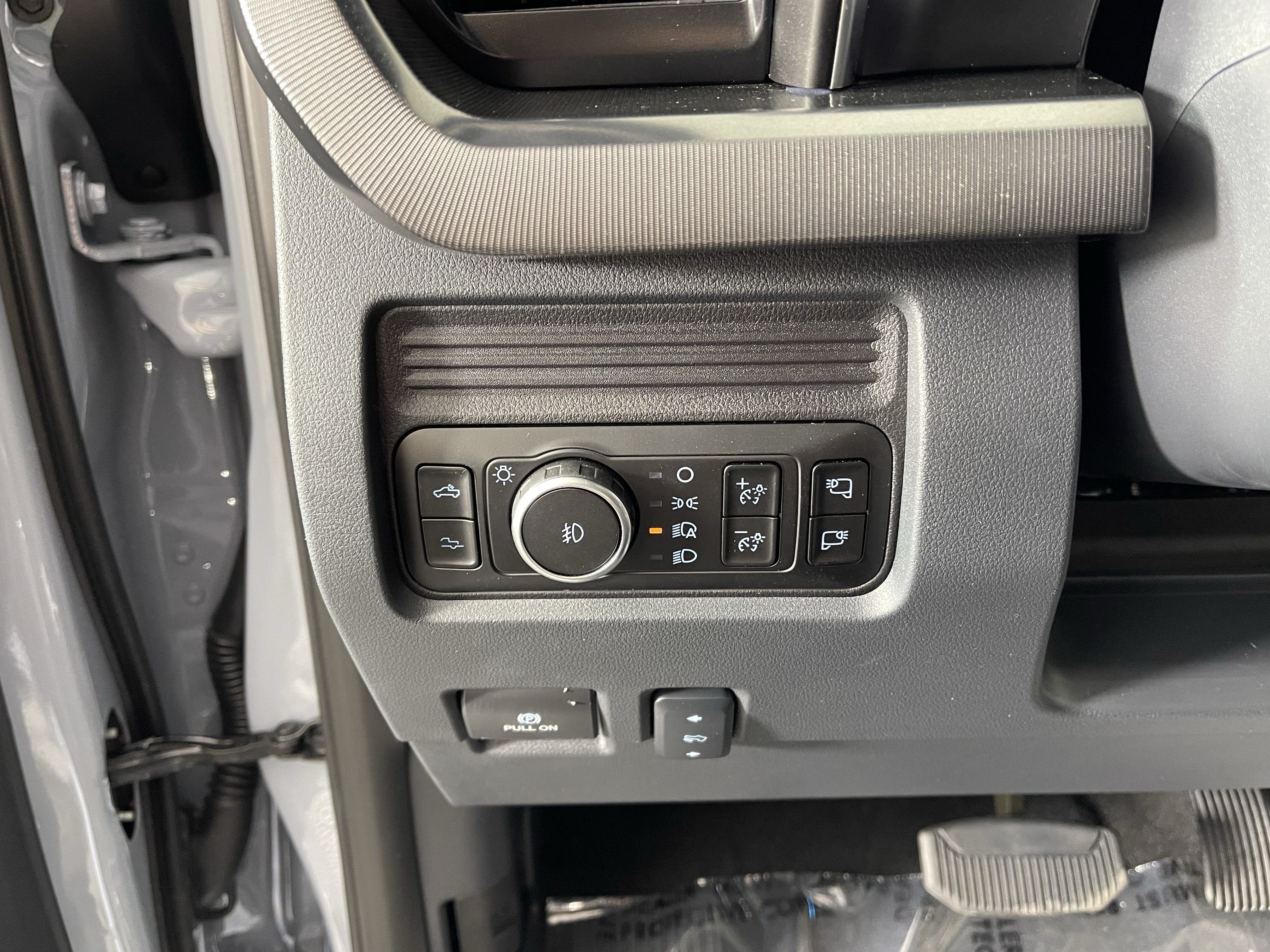 2026 Ford Super Duty F-250 SRW PLATINUM 4WD Crew Cab 6.75' Box