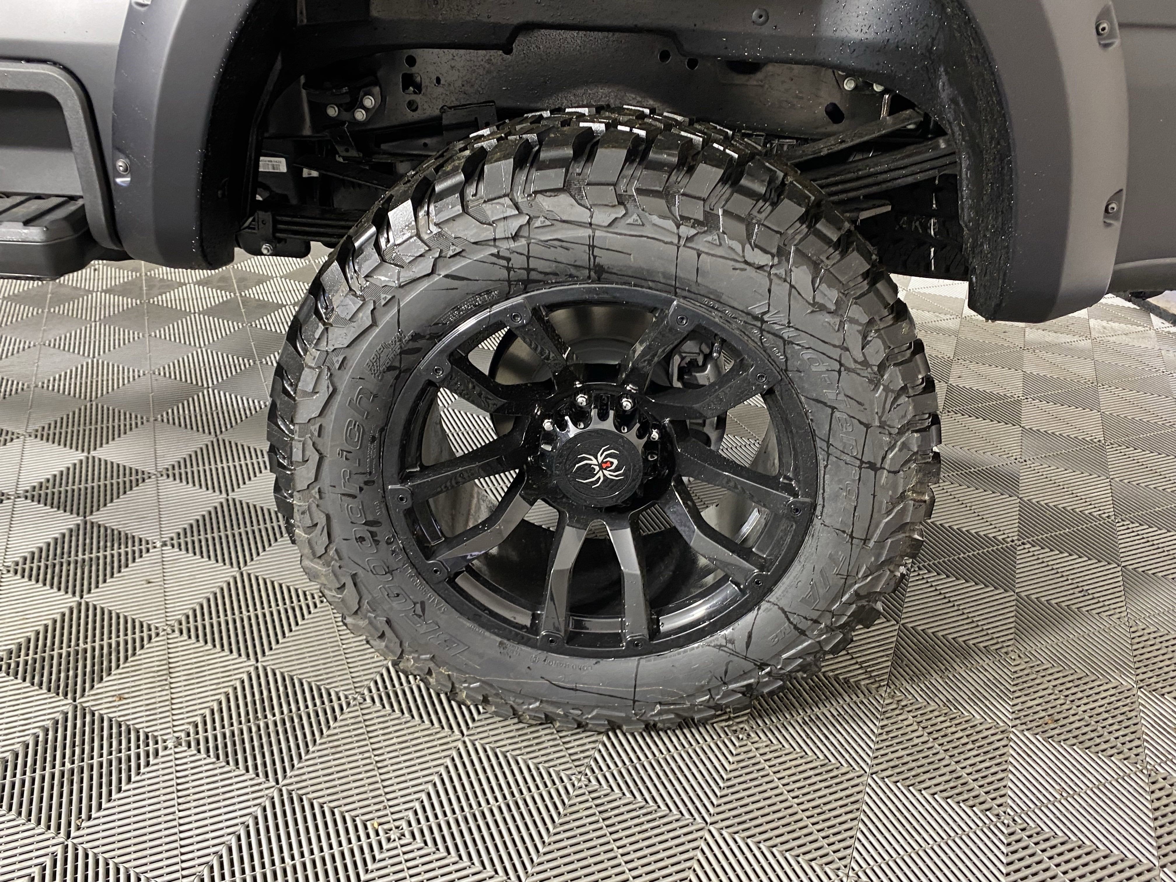 2024 Ford Super Duty F-250 Custom Black Widow Lariat 4WD Crew Cab 6.75' Box