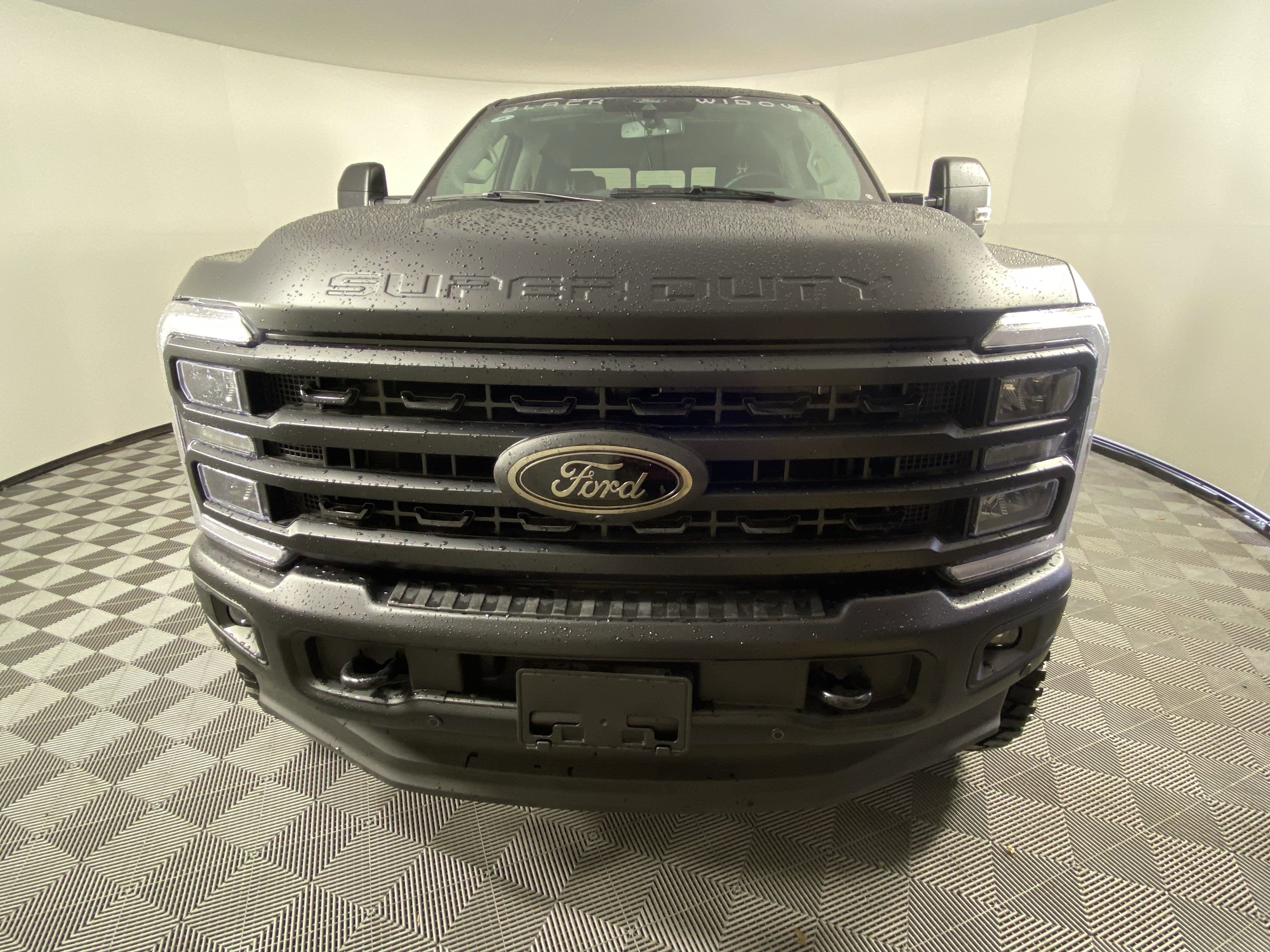 2024 Ford Super Duty F-250 Custom Black Widow Lariat 4WD Crew Cab 6.75' Box