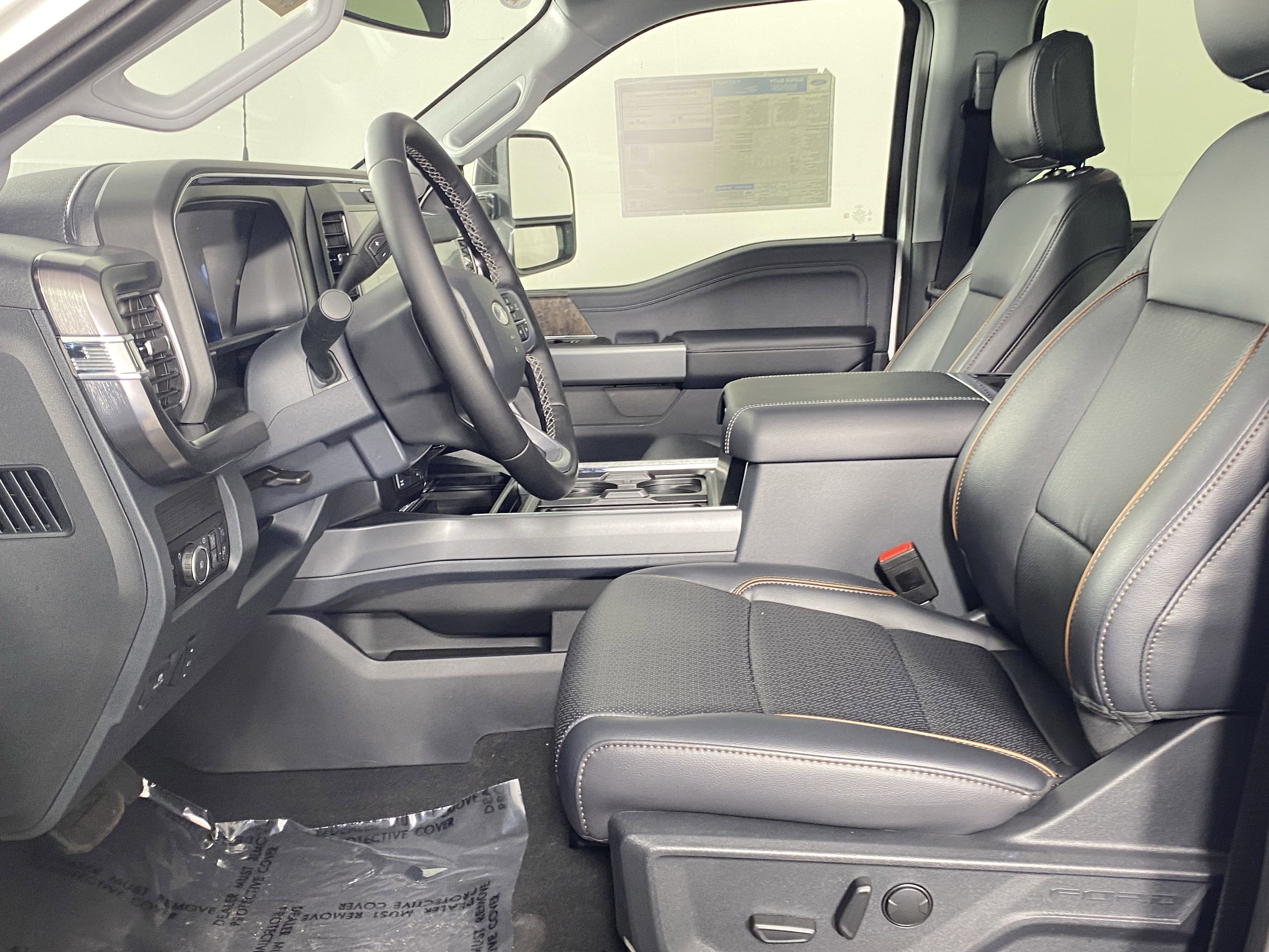 2025 Ford Super Duty F-250 SRW Lariat 4WD Crew Cab 6.75' Box