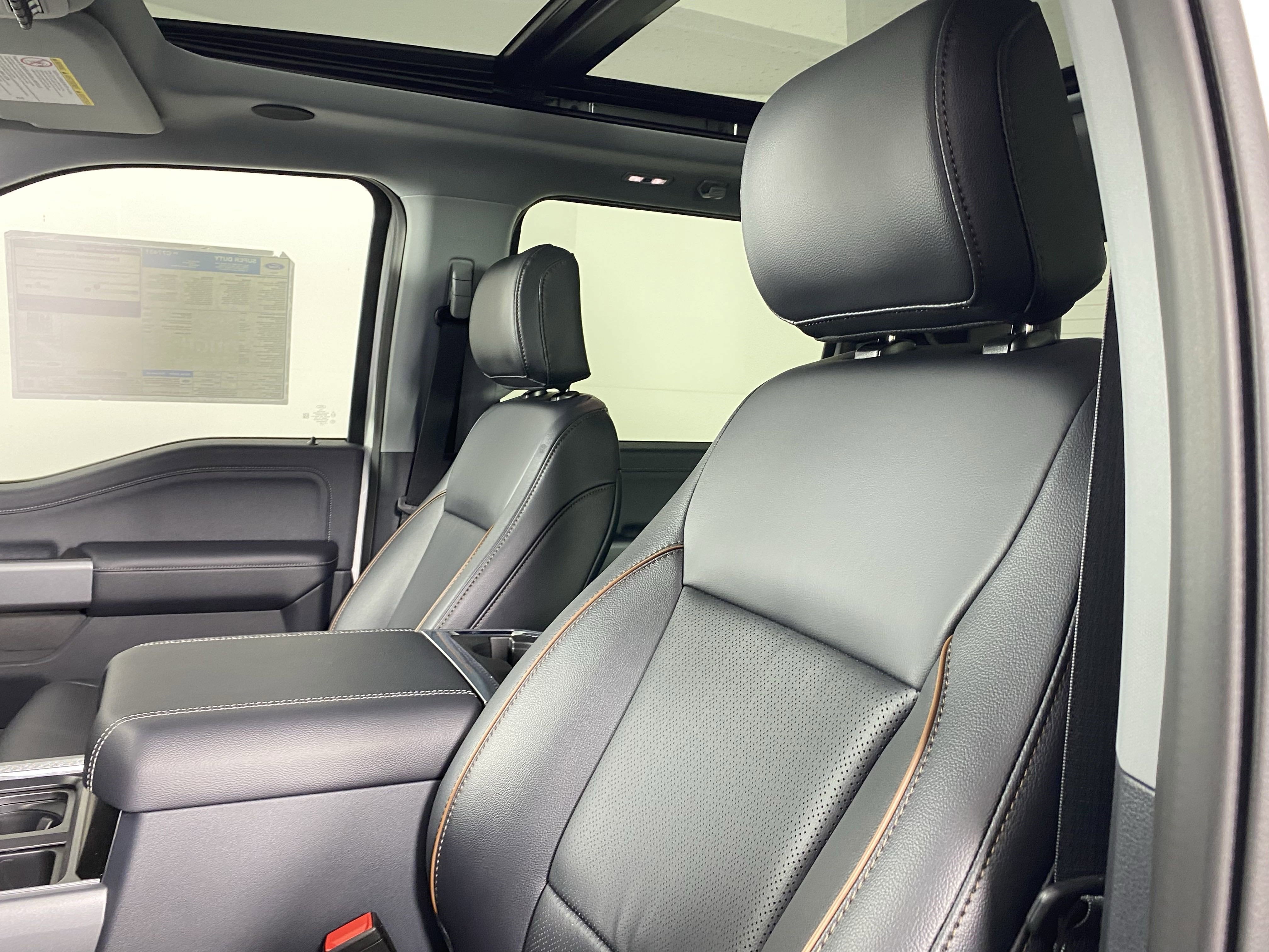 2025 Ford Super Duty F-250 SRW Lariat 4WD Crew Cab 6.75' Box