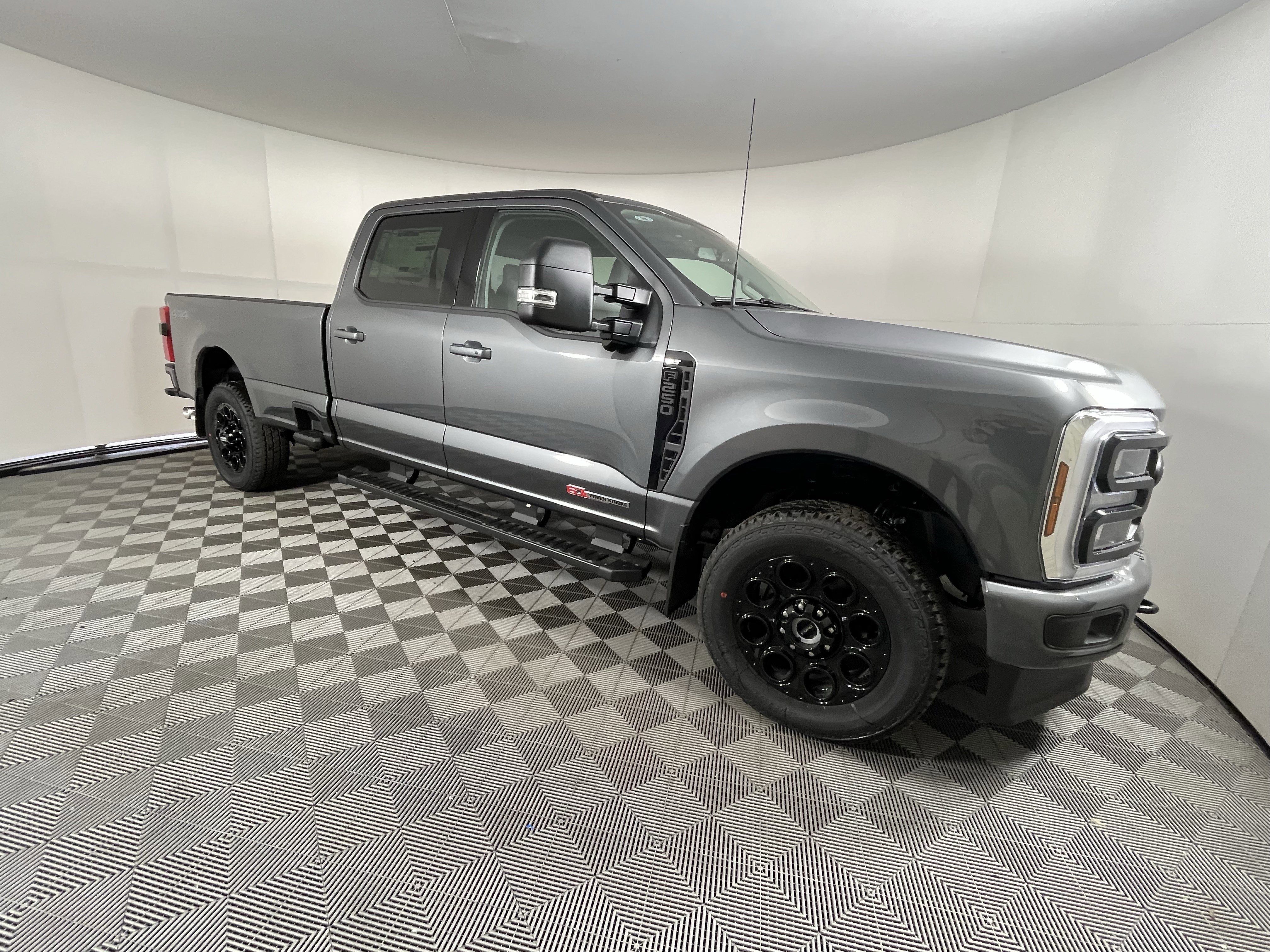 2026 Ford Super Duty F-250 SRW XLT 4WD Crew Cab 6.75' Box
