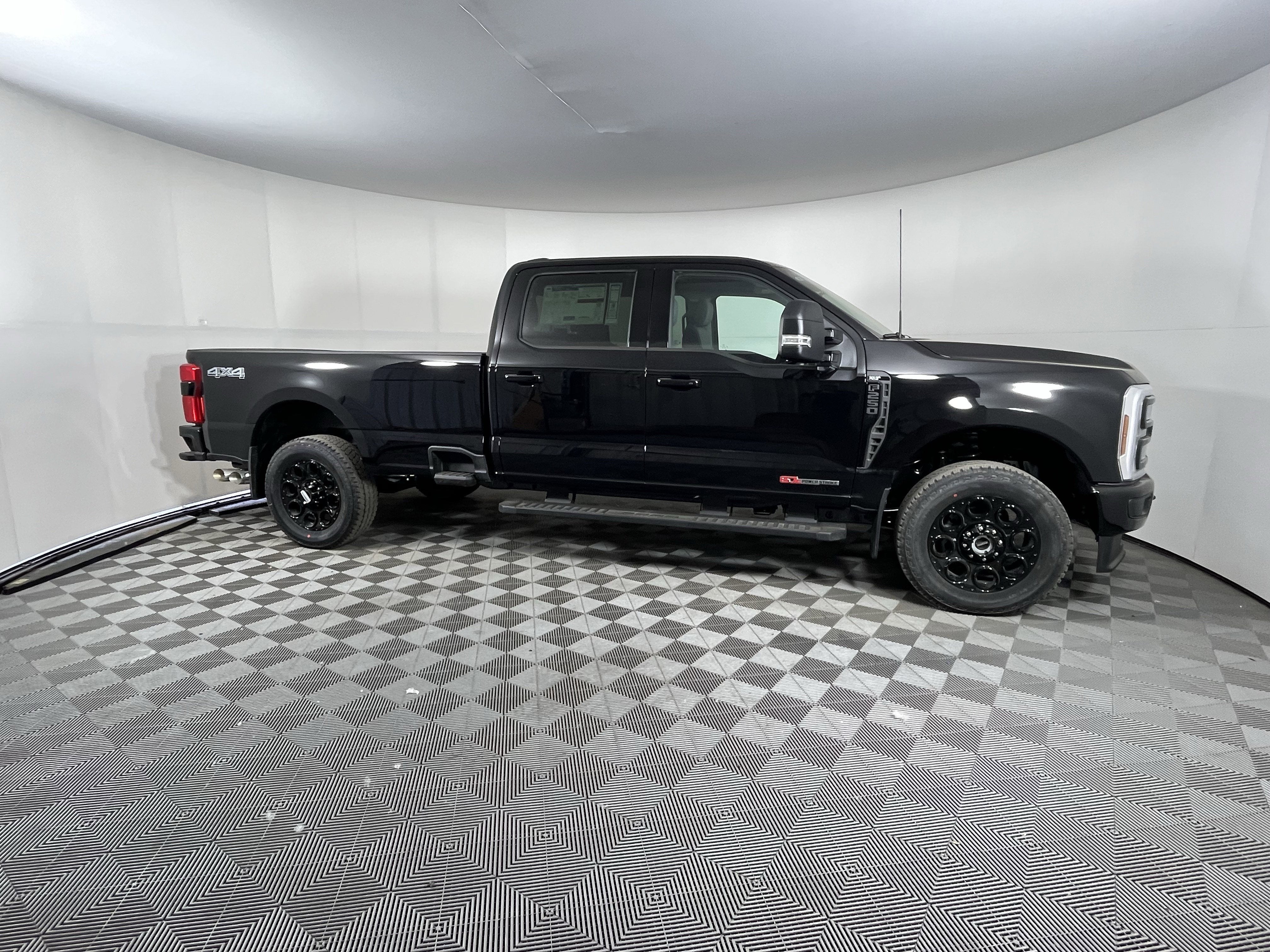 2026 Ford Super Duty F-250 SRW XLT 4WD Crew Cab 6.75' Box