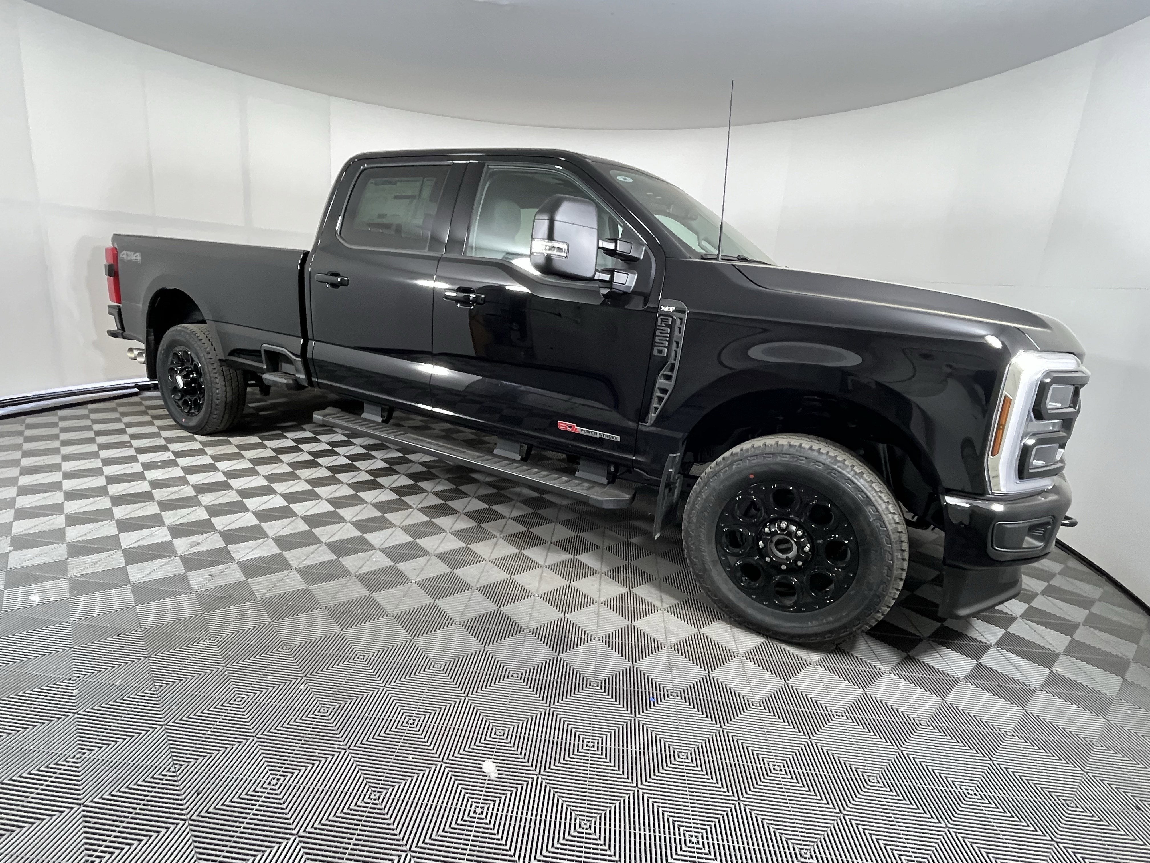 2026 Ford Super Duty F-250 SRW XLT 4WD Crew Cab 6.75' Box