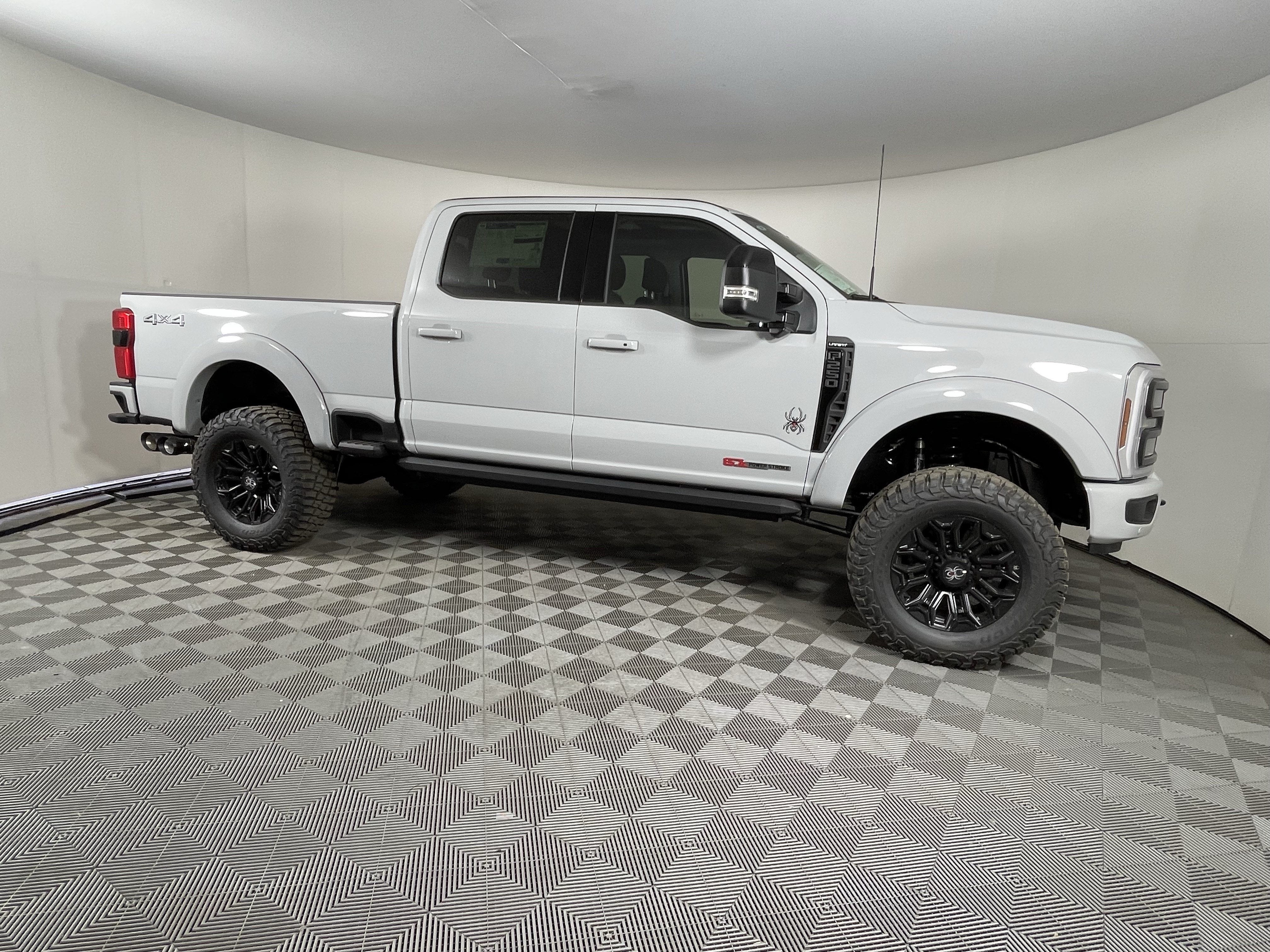 2026 Ford Super Duty F-250 SRW LARIAT 4WD Crew Cab 6.75' Box