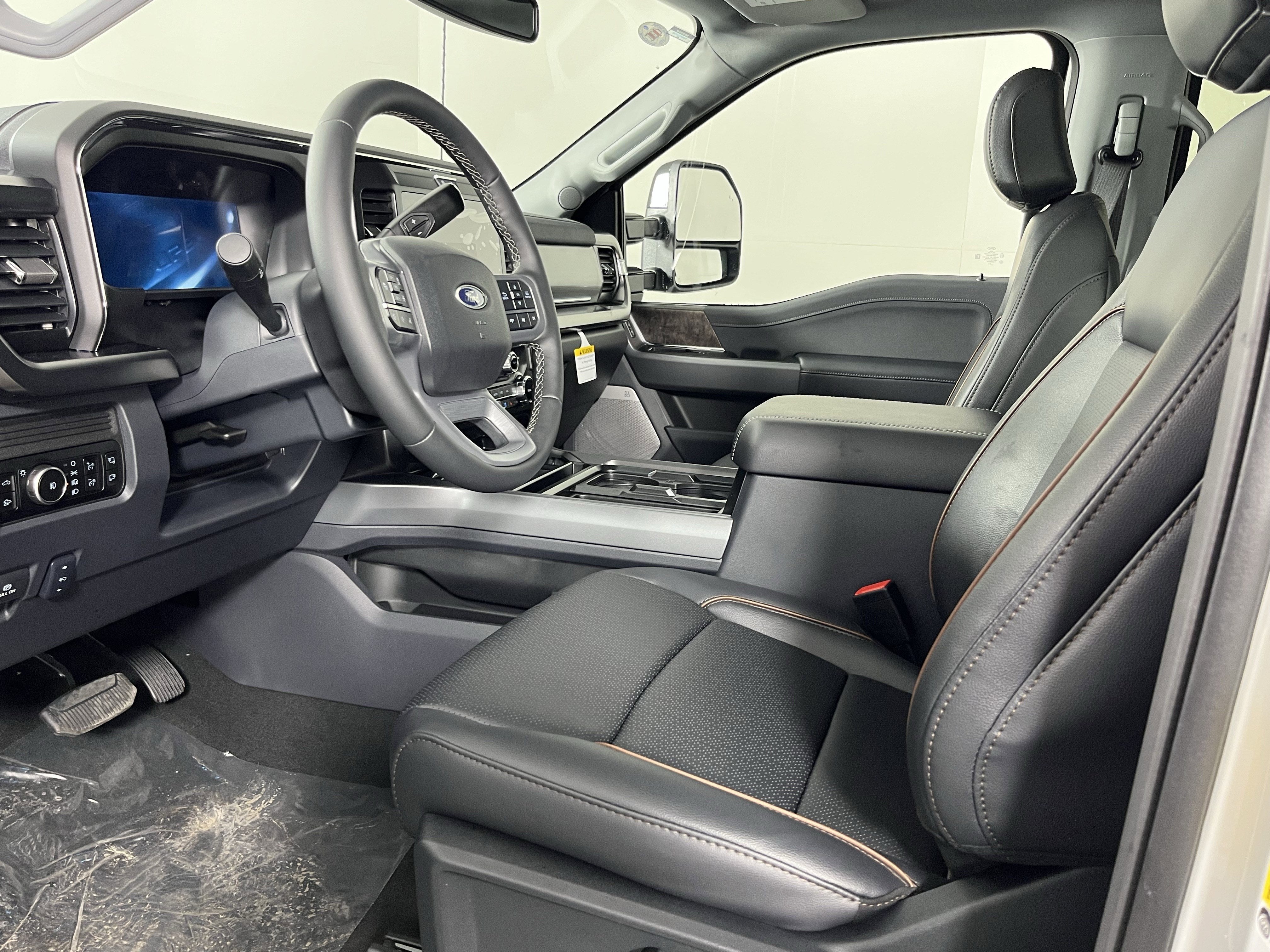 2026 Ford Super Duty F-250 SRW LARIAT 4WD Crew Cab 6.75' Box