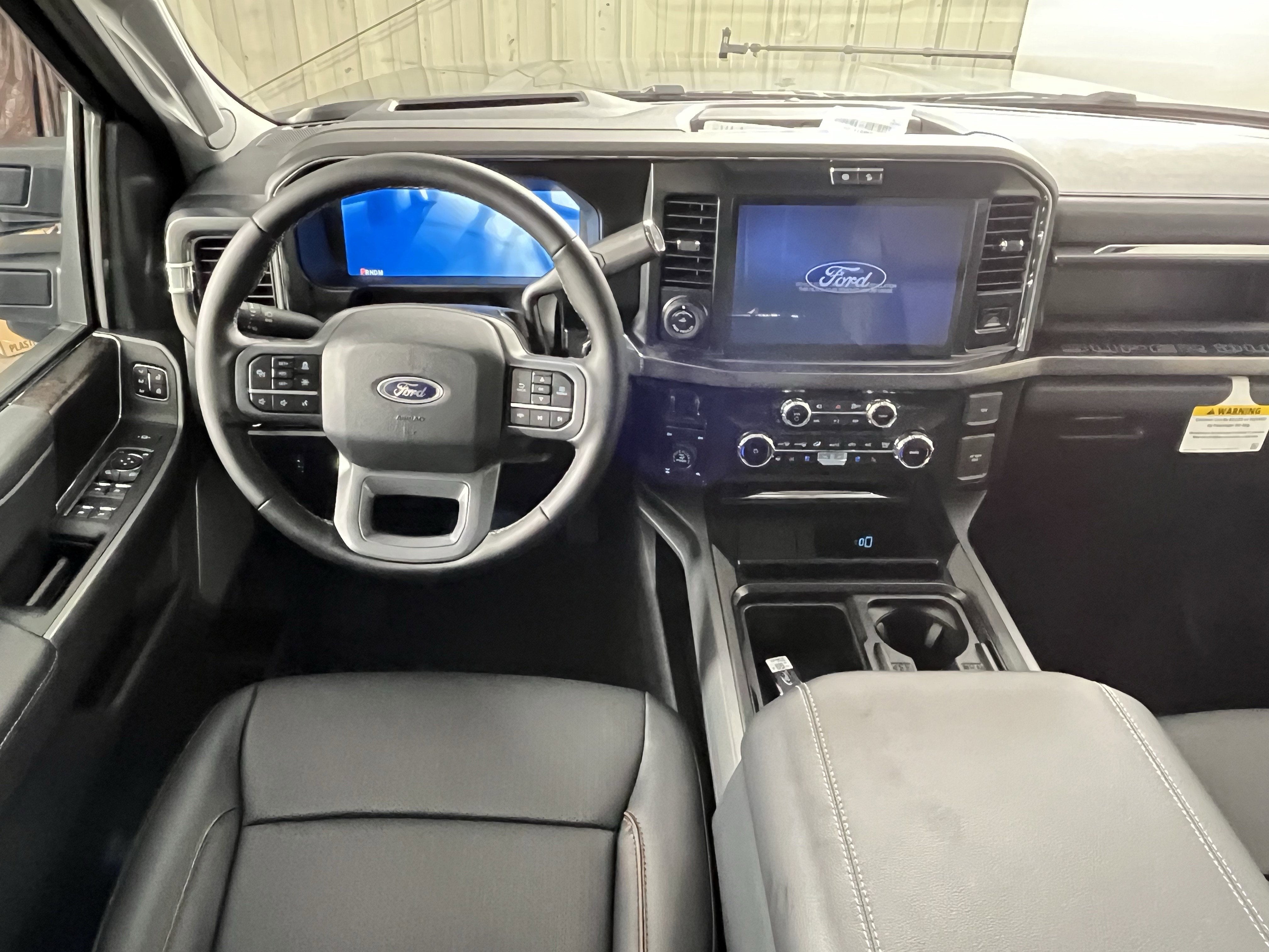 2026 Ford Super Duty F-250 SRW LARIAT 4WD Crew Cab 6.75' Box