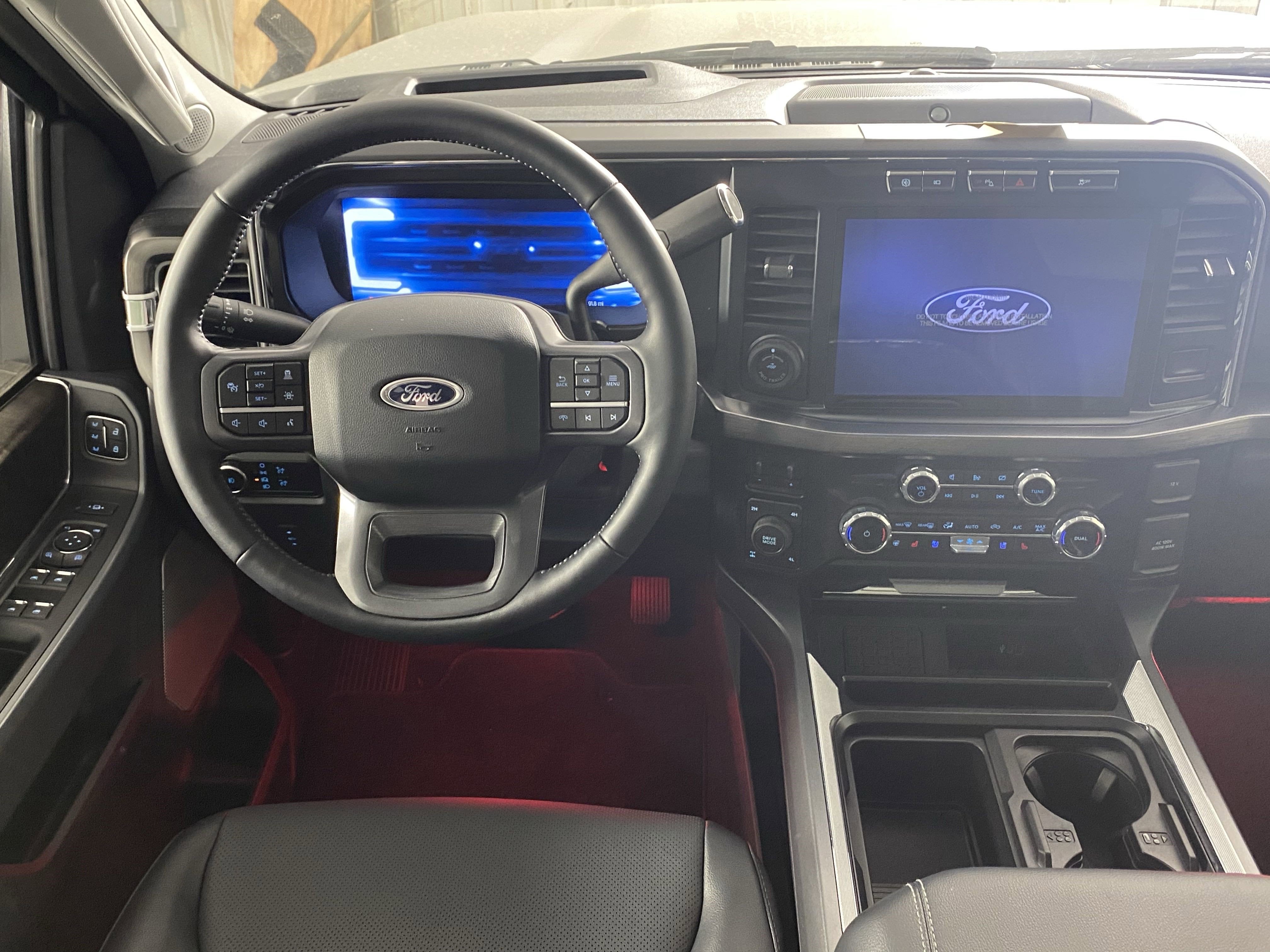 2024 Ford Super Duty F-250 Custom Black Widow Lariat 4WD Crew Cab 6.75' Box