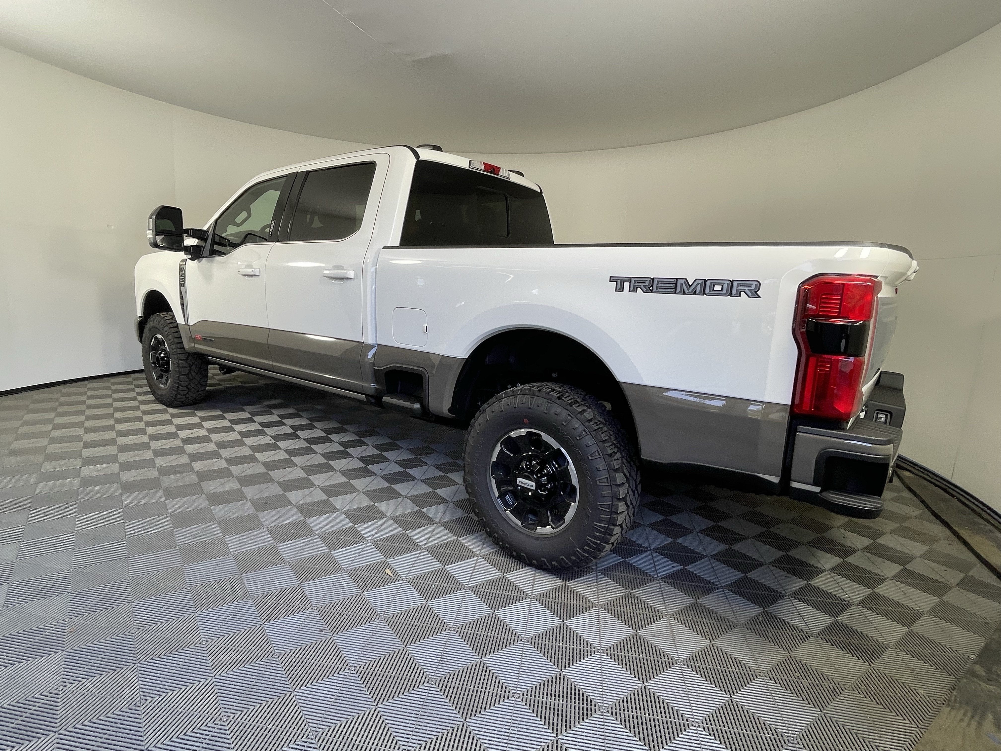 2026 Ford Super Duty F-250 SRW KING RANCH 4WD Crew Cab 6.75' Box