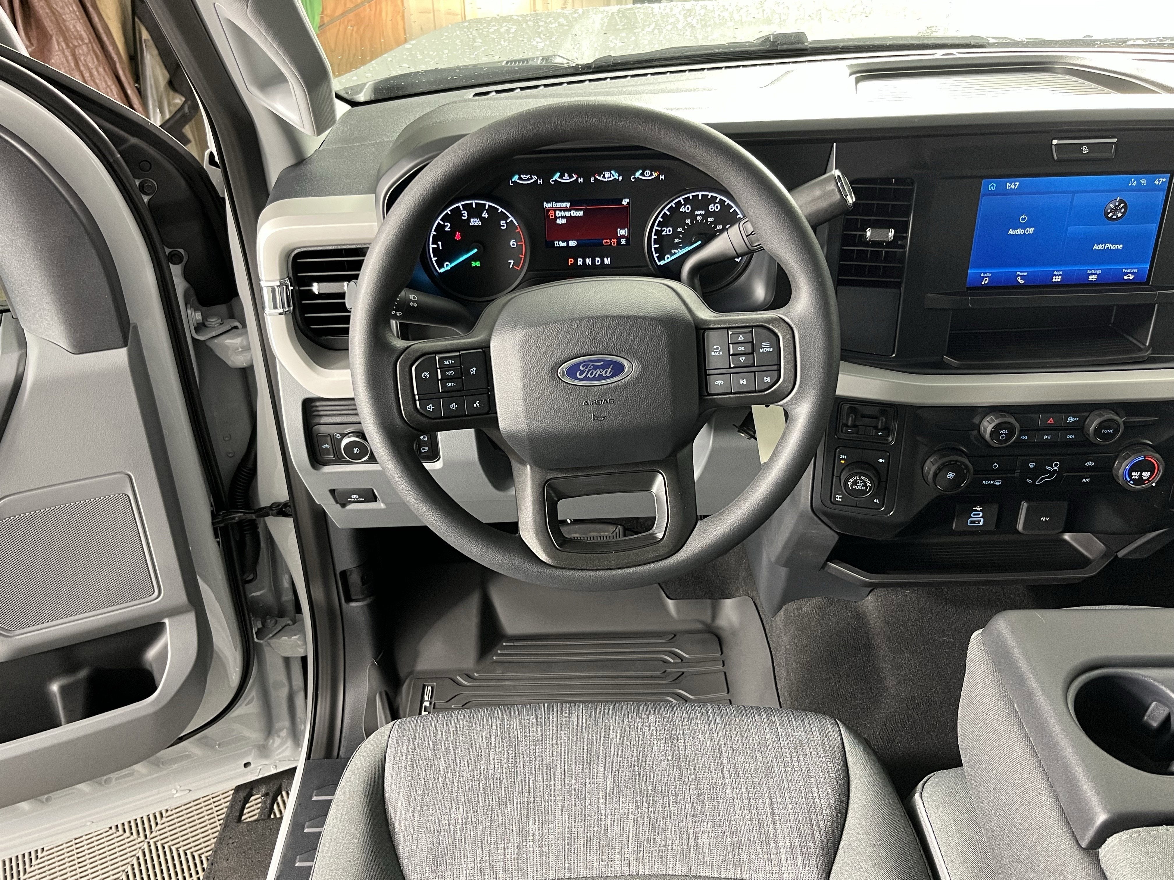 2026 Ford Super Duty F-250 SRW XLT 4WD Crew Cab 6.75' Box