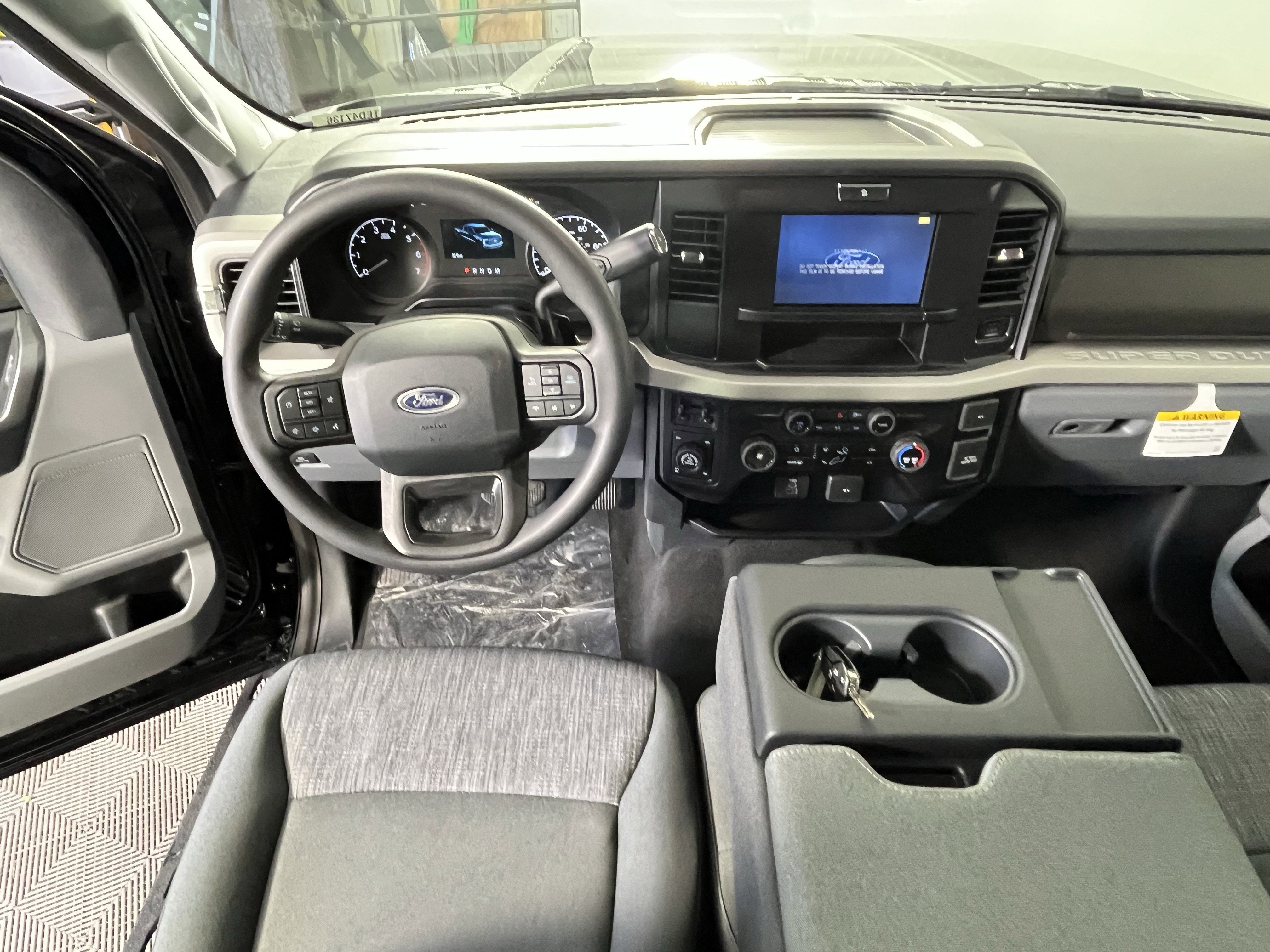 2026 Ford Super Duty F-250 SRW XLT 4WD Crew Cab 6.75' Box