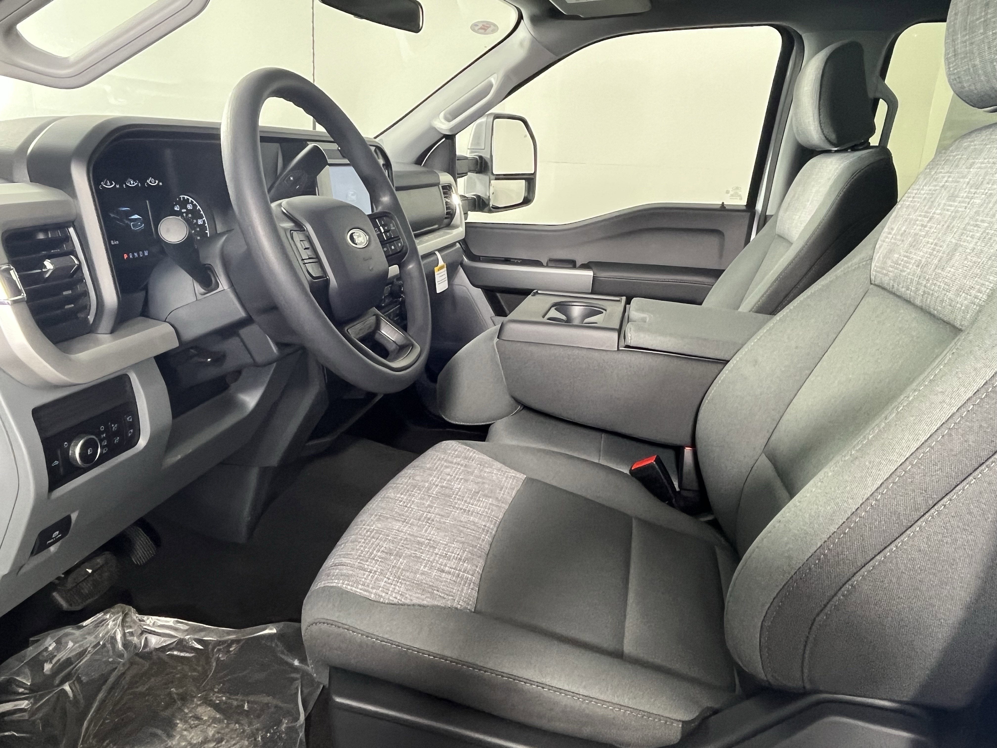 2026 Ford Super Duty F-250 SRW XLT 4WD Crew Cab 6.75' Box