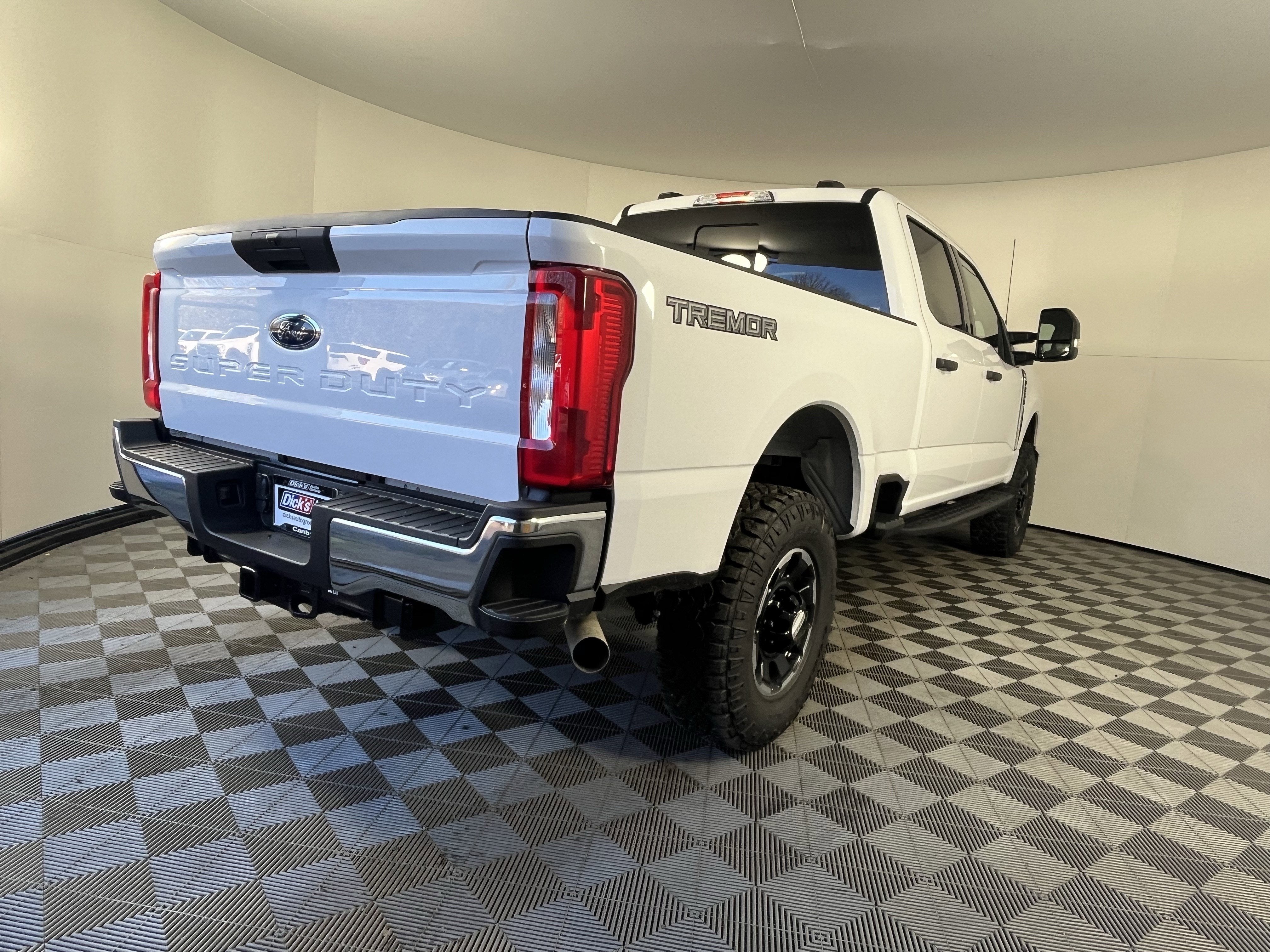 2026 Ford Super Duty F-250 SRW XLT 4WD Crew Cab 6.75' Box