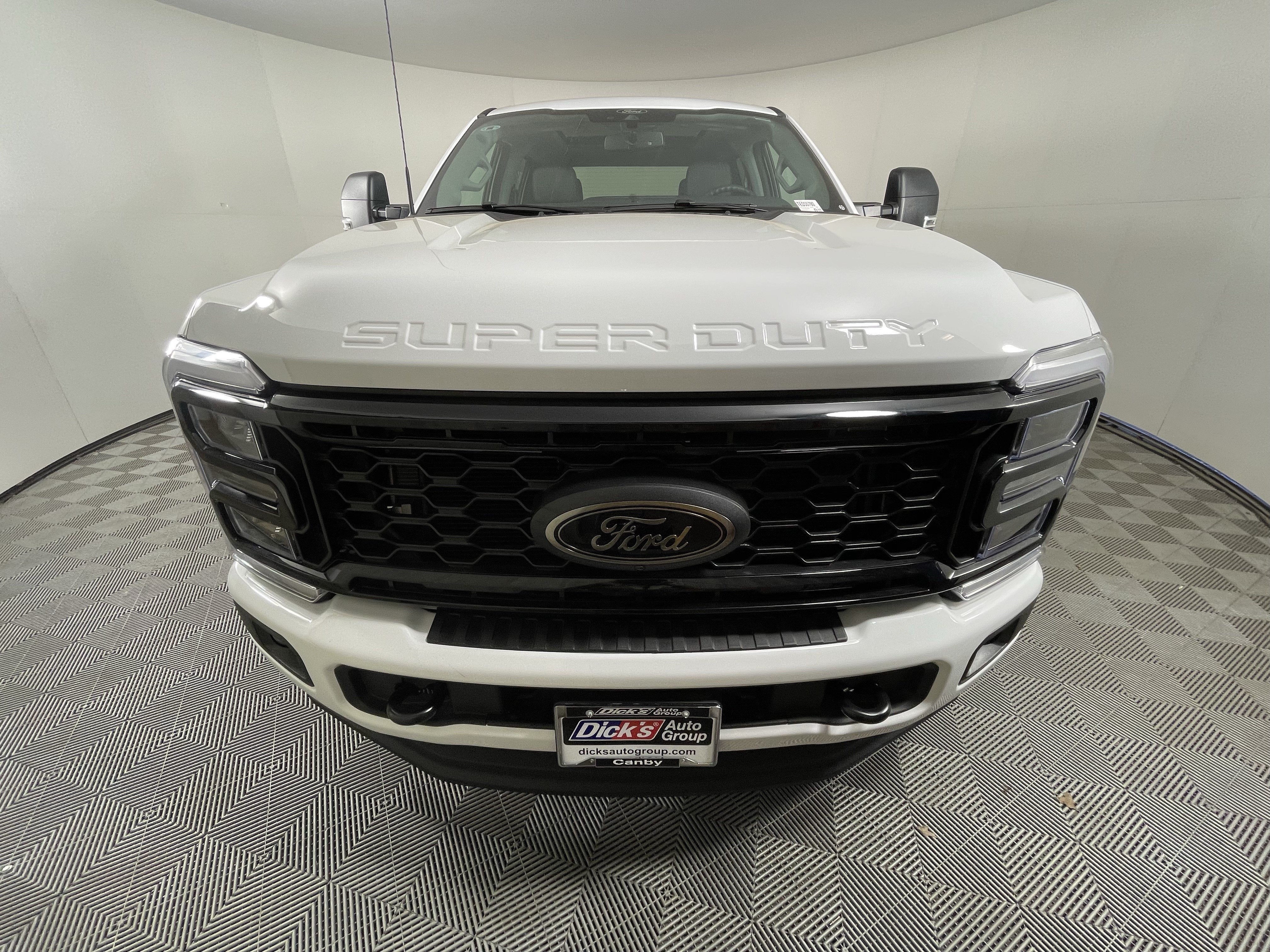 2026 Ford Super Duty F-250 SRW XLT 4WD Crew Cab 6.75' Box