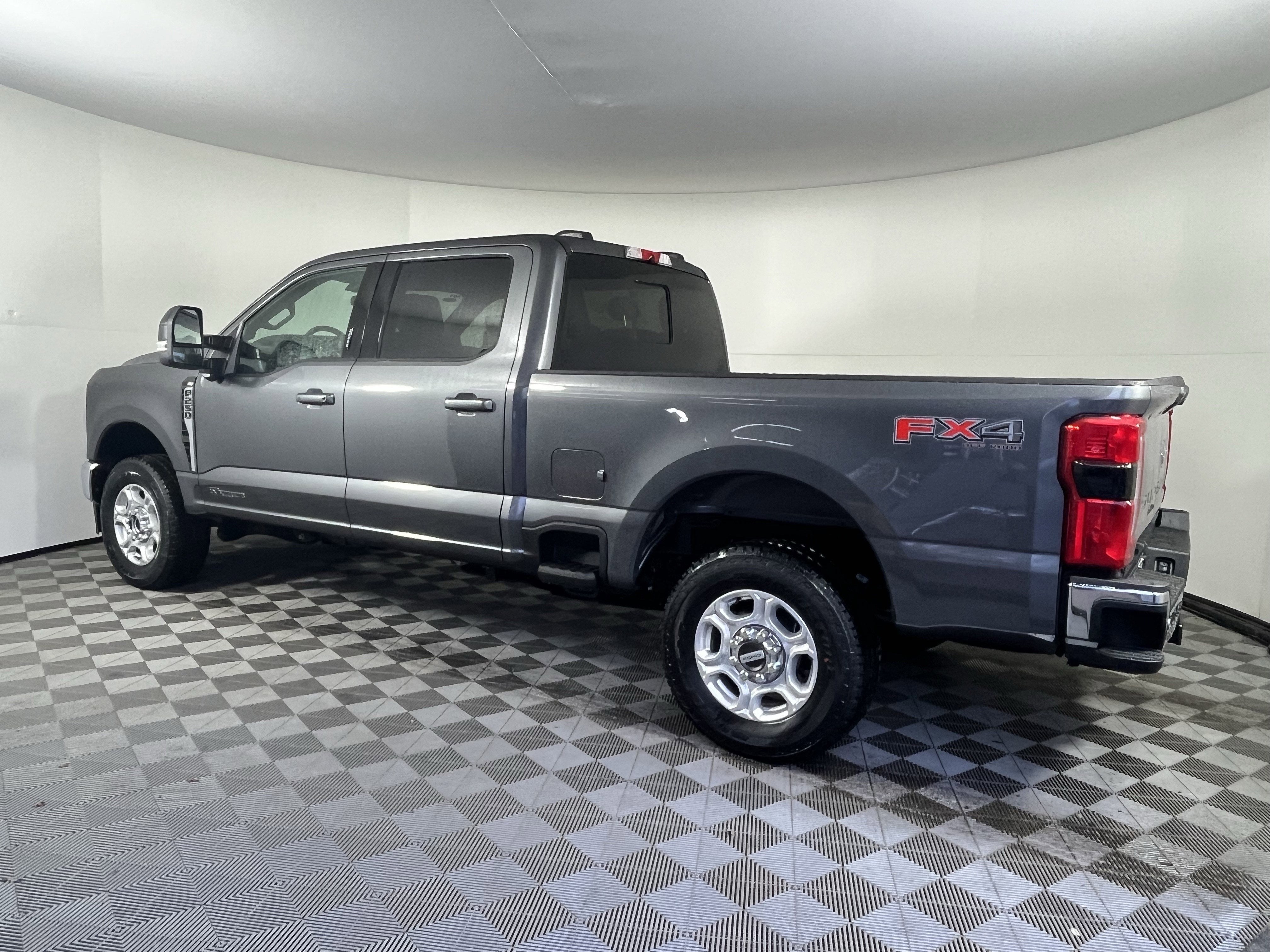 2026 Ford Super Duty F-250 SRW XLT 4WD Crew Cab 6.75' Box