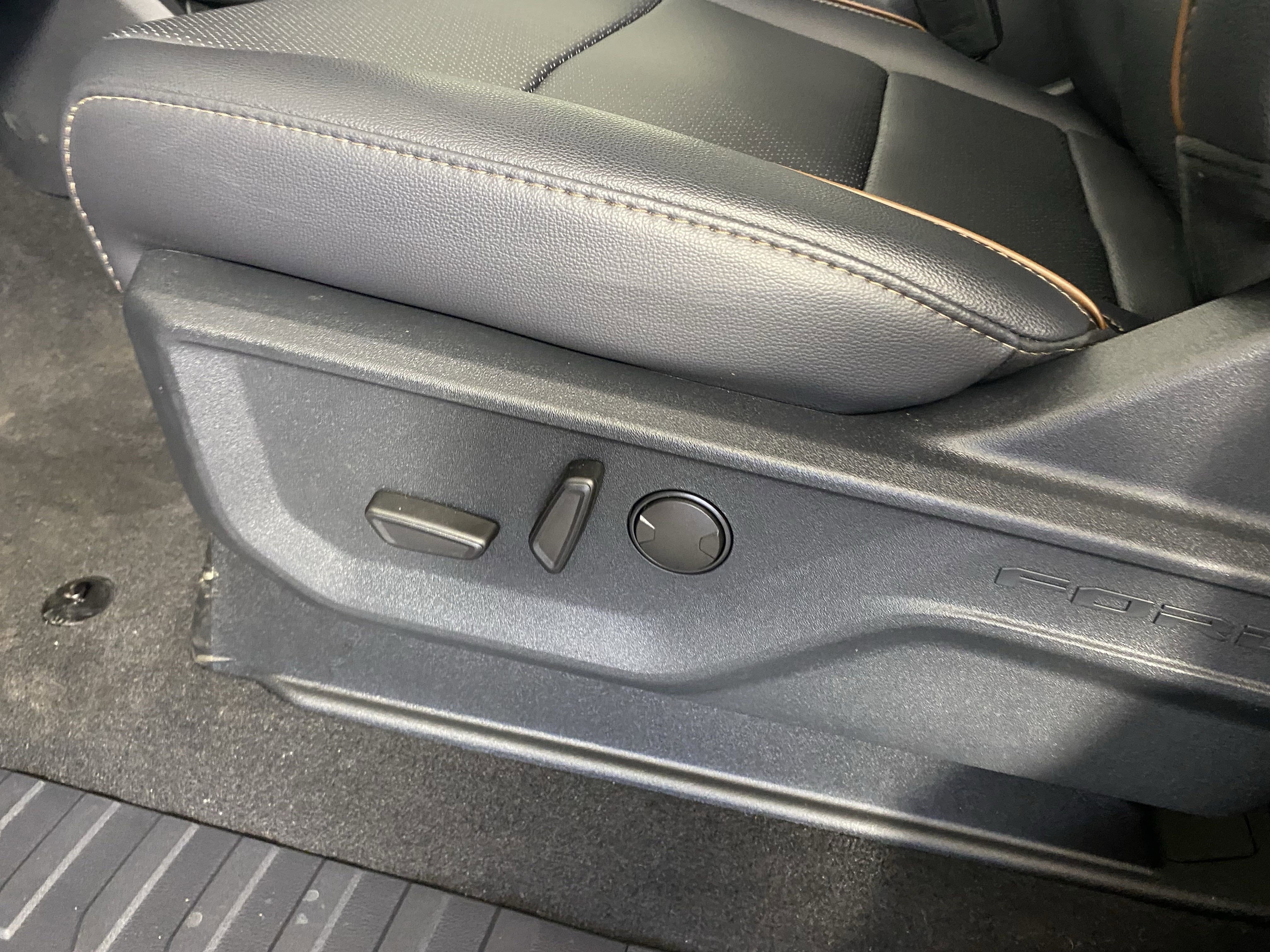 2025 Ford Super Duty F-250 SRW Lariat 4WD Crew Cab 6.75' Box