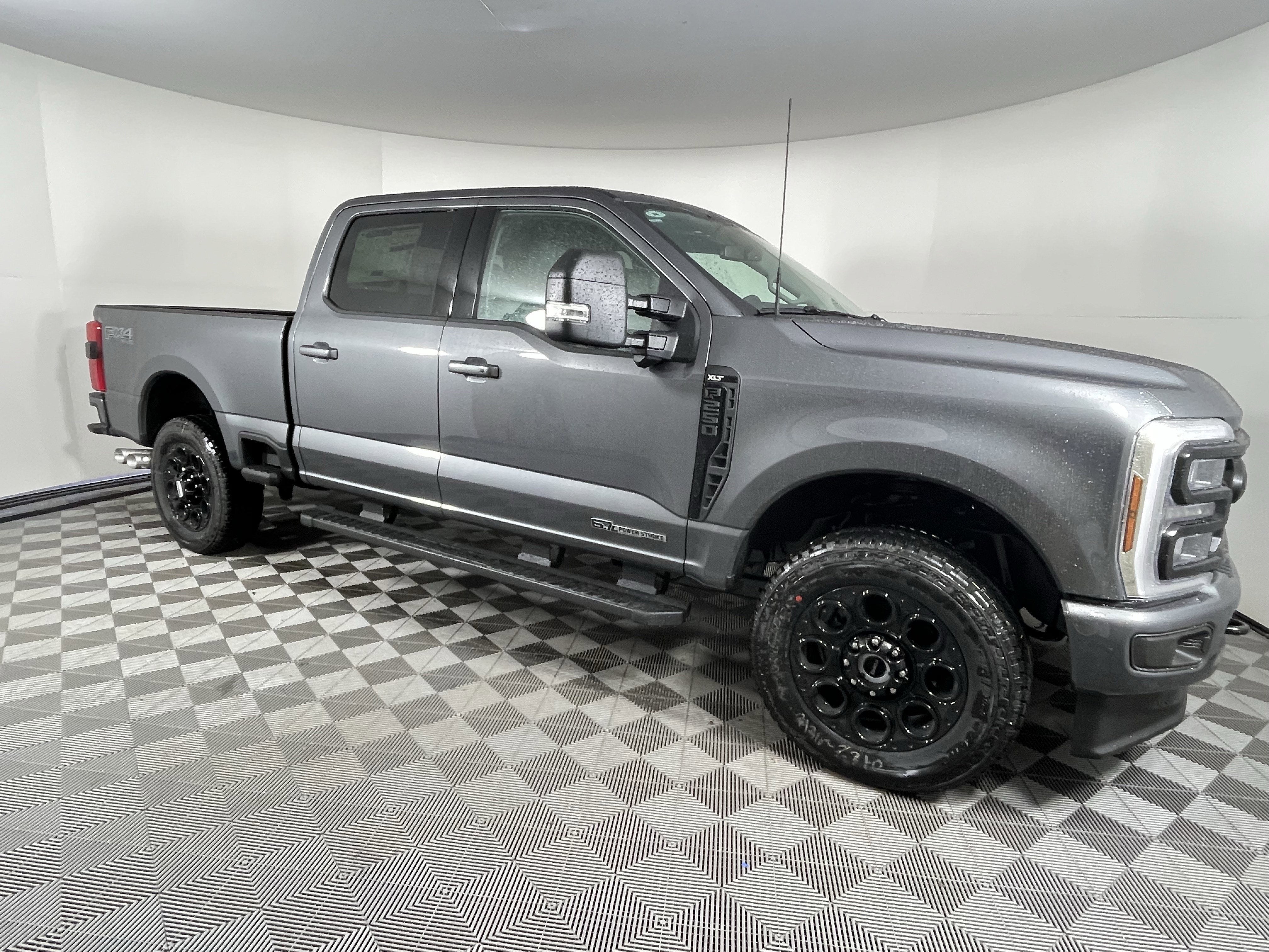 2026 Ford Super Duty F-250 SRW XLT 4WD Crew Cab 6.75' Box