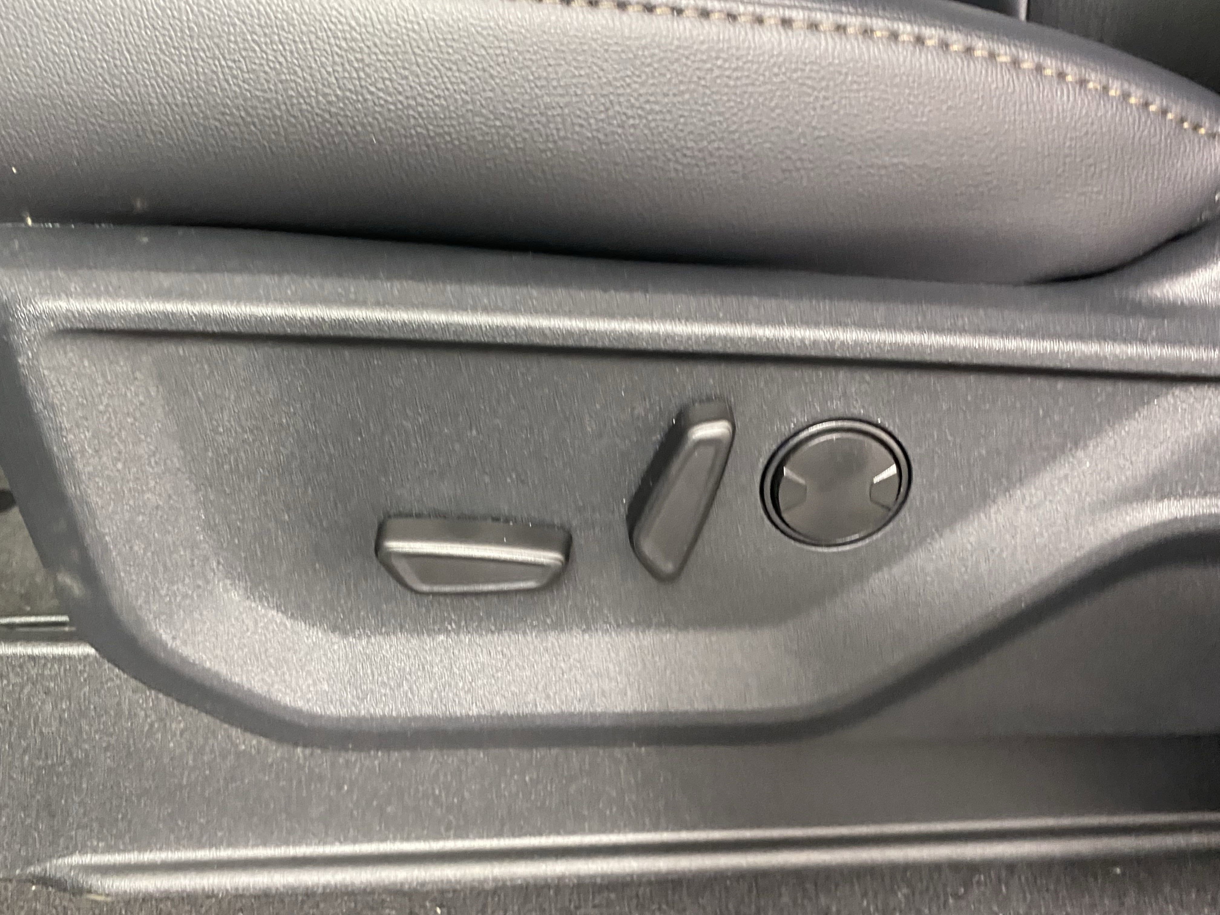 2025 Ford Super Duty F-250 SRW Lariat 4WD Crew Cab 6.75' Box