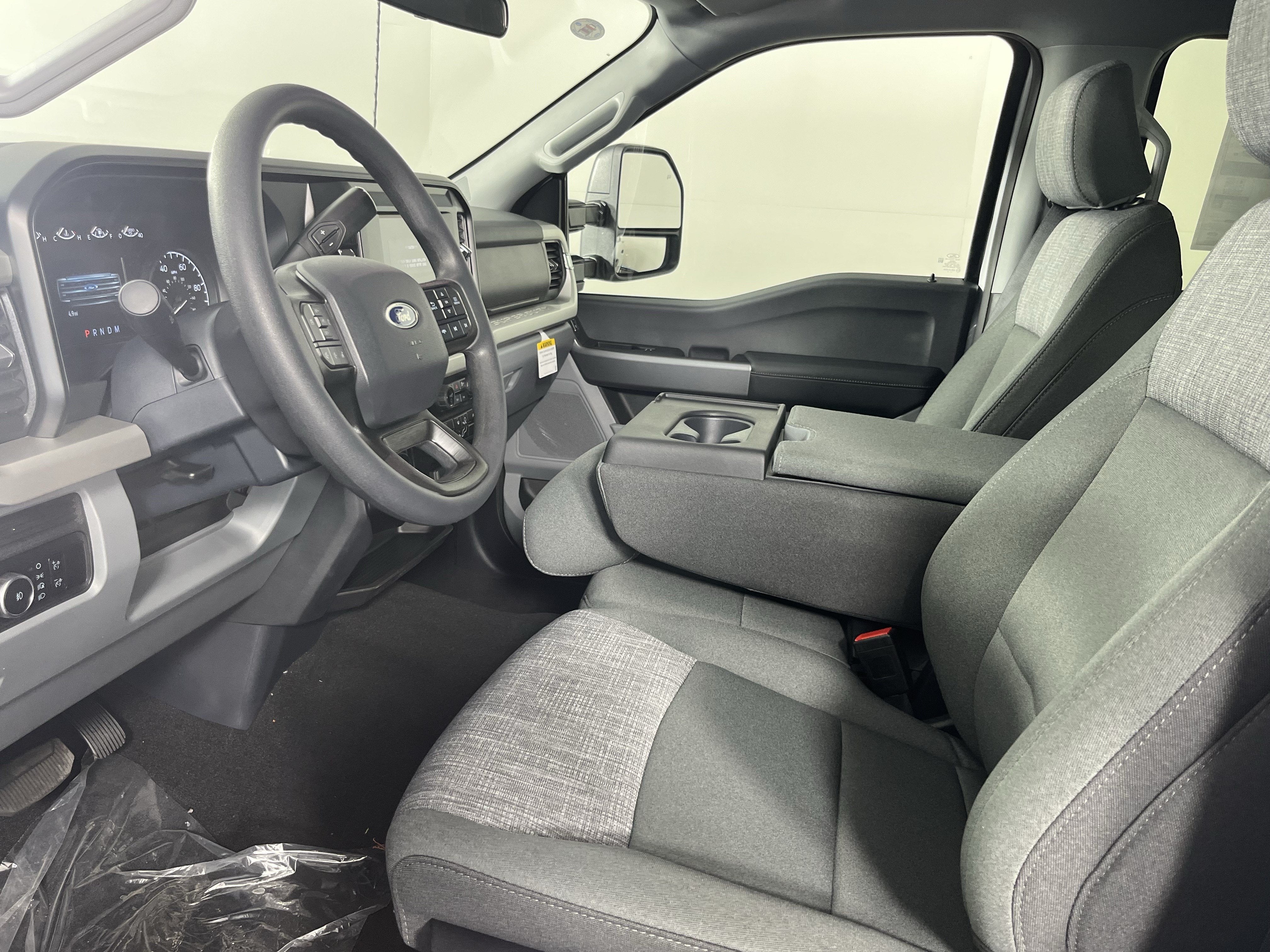 2026 Ford Super Duty F-250 SRW XLT 4WD Crew Cab 6.75' Box