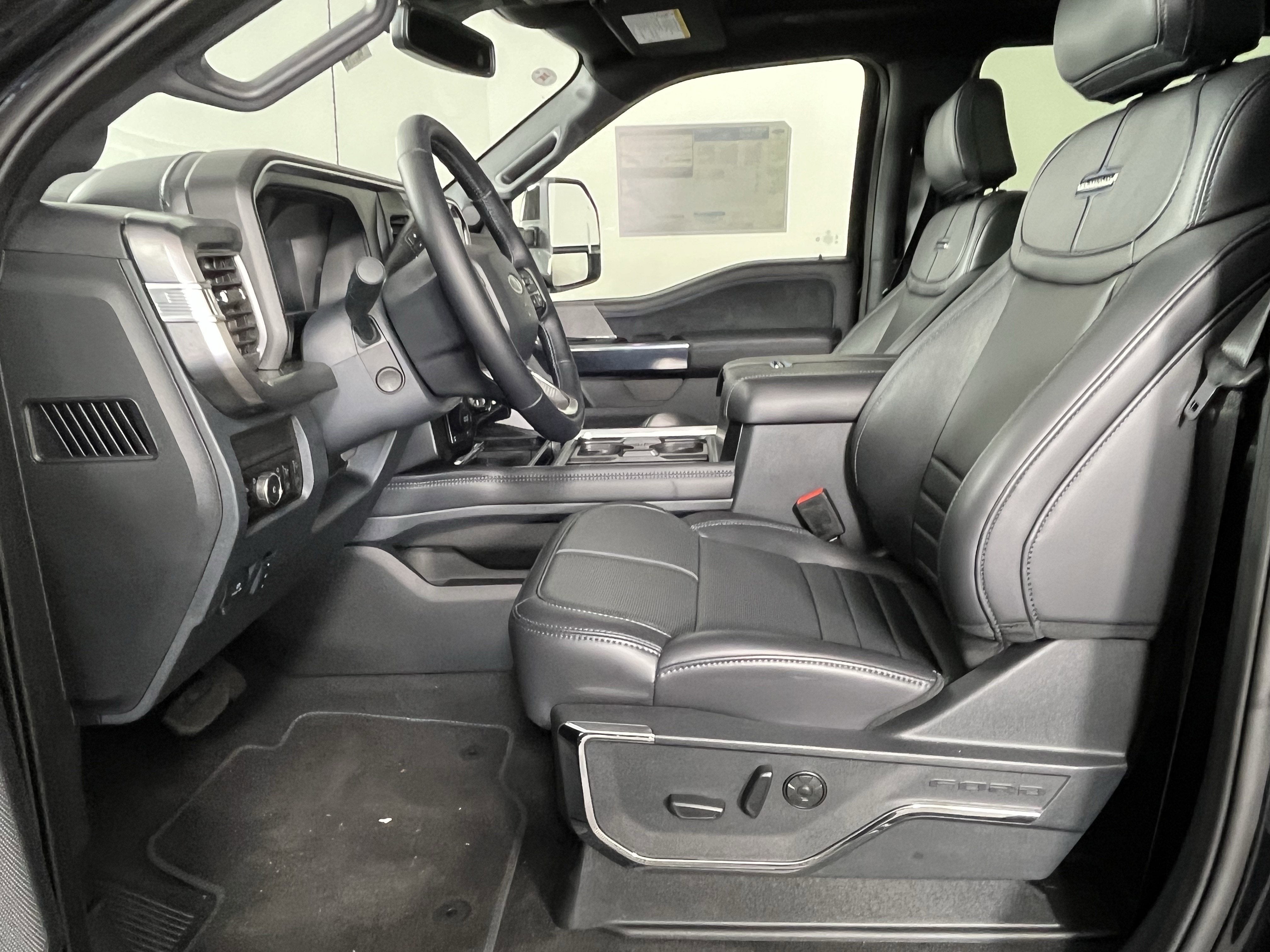 2025 Ford Super Duty F-250 SRW Platinum 4WD Crew Cab 6.75' Box