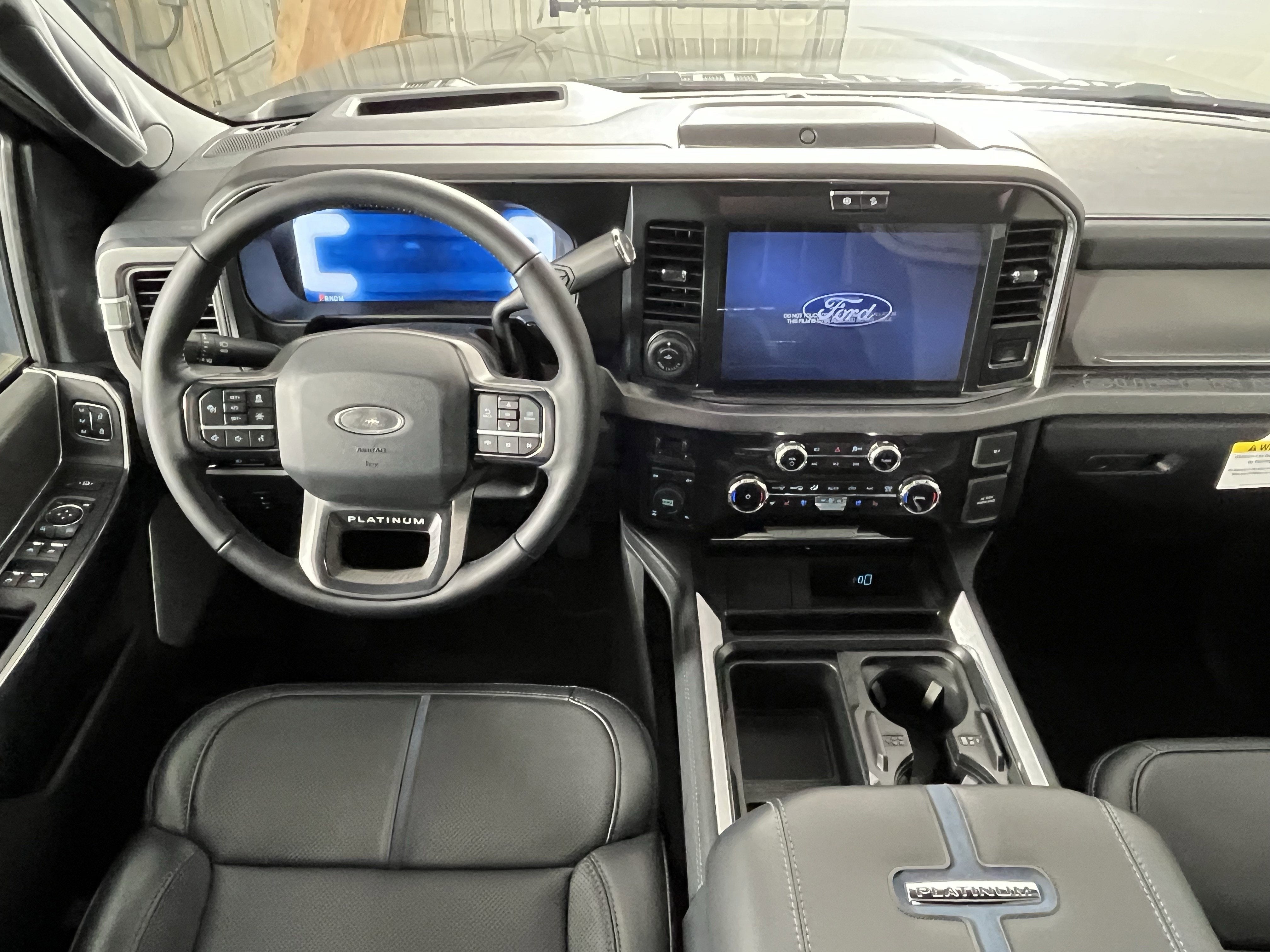 2025 Ford Super Duty F-250 SRW Platinum 4WD Crew Cab 6.75' Box