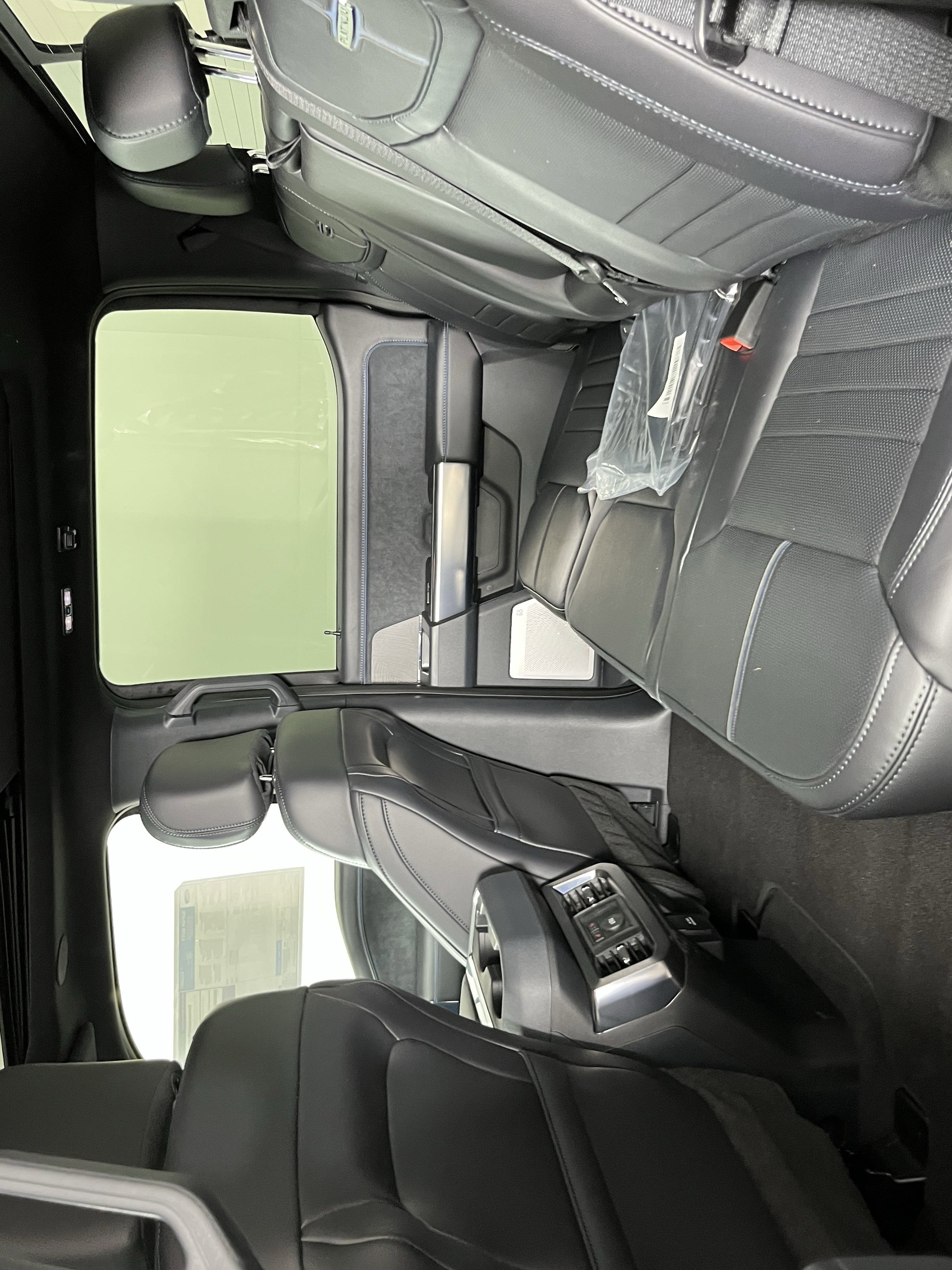 2025 Ford Super Duty F-250 SRW Platinum 4WD Crew Cab 6.75' Box