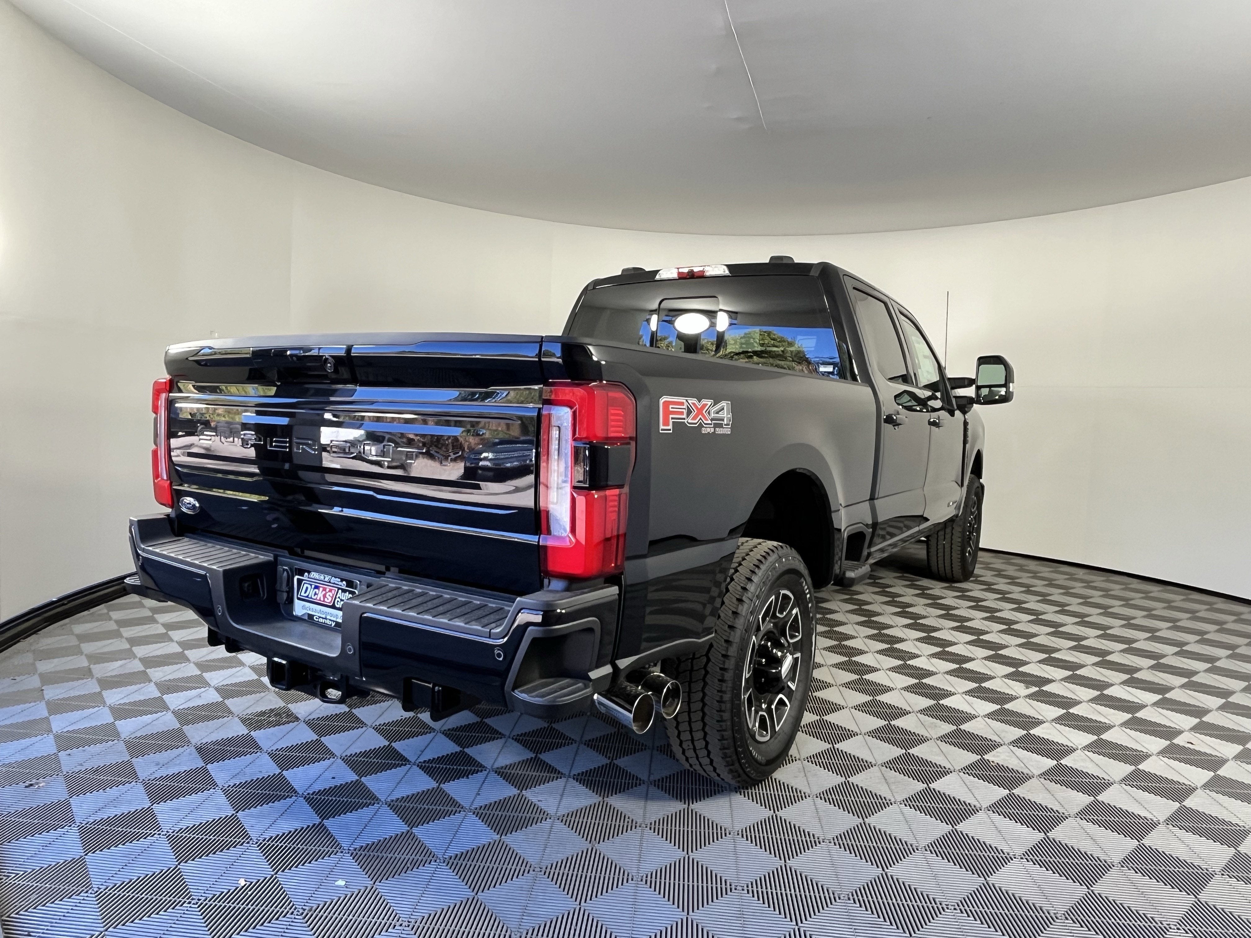 2025 Ford Super Duty F-250 SRW Platinum 4WD Crew Cab 6.75' Box