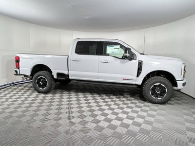 2026 Ford Super Duty F-350 SRW LARIAT 4WD Crew Cab 6.75' Box
