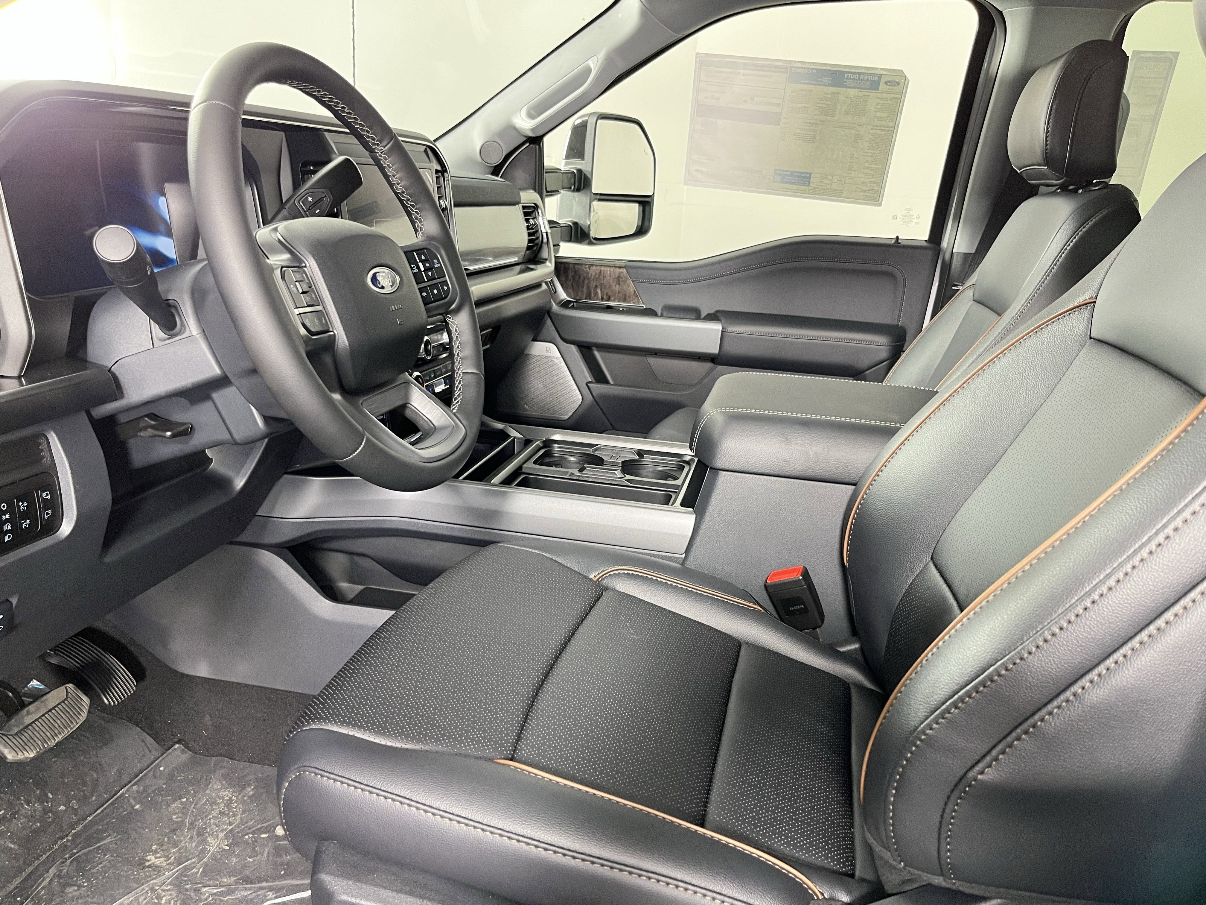 2026 Ford Super Duty F-350 SRW LARIAT 4WD Crew Cab 6.75' Box