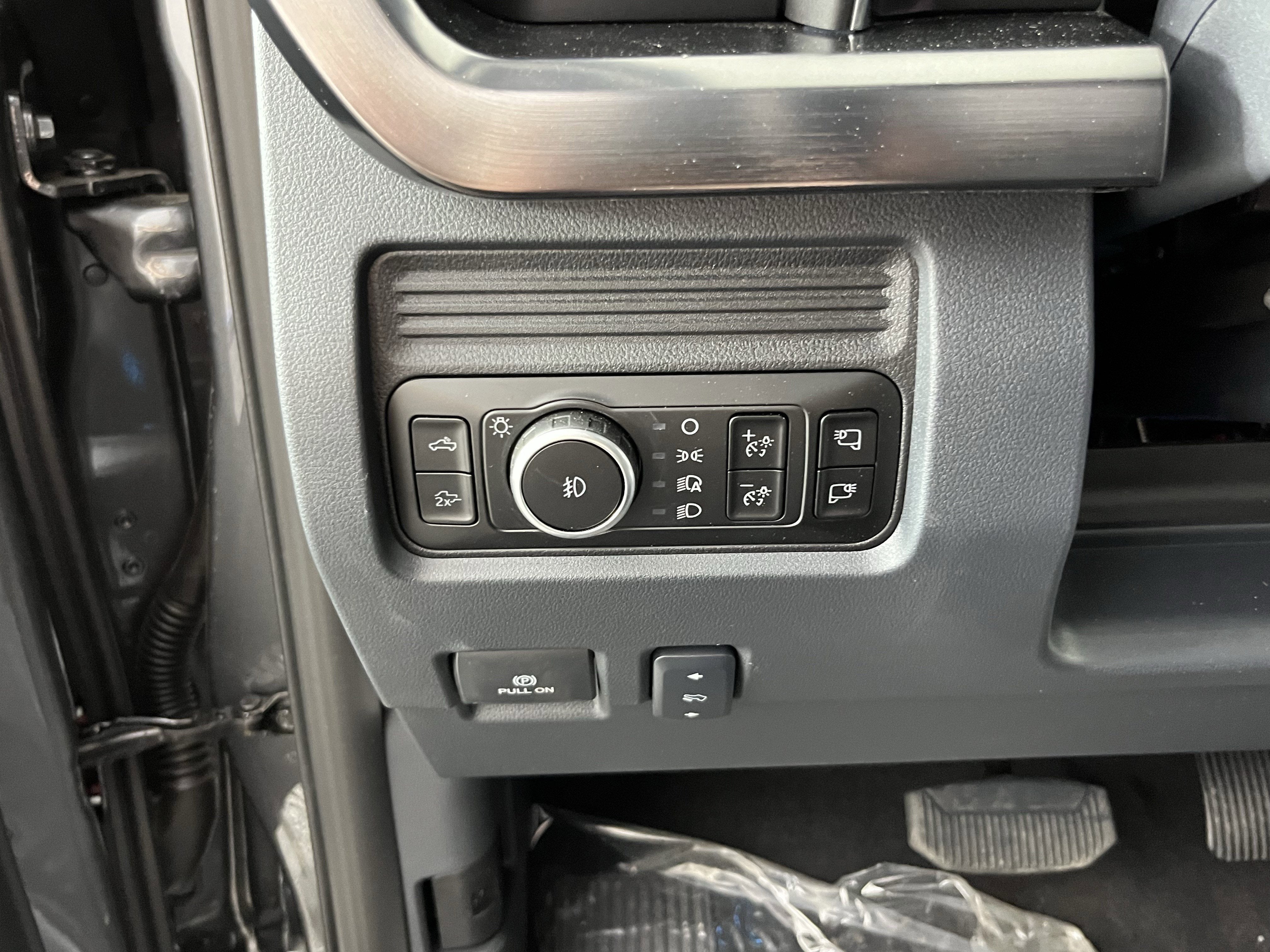 2026 Ford Super Duty F-350 SRW LARIAT 4WD Crew Cab 6.75' Box