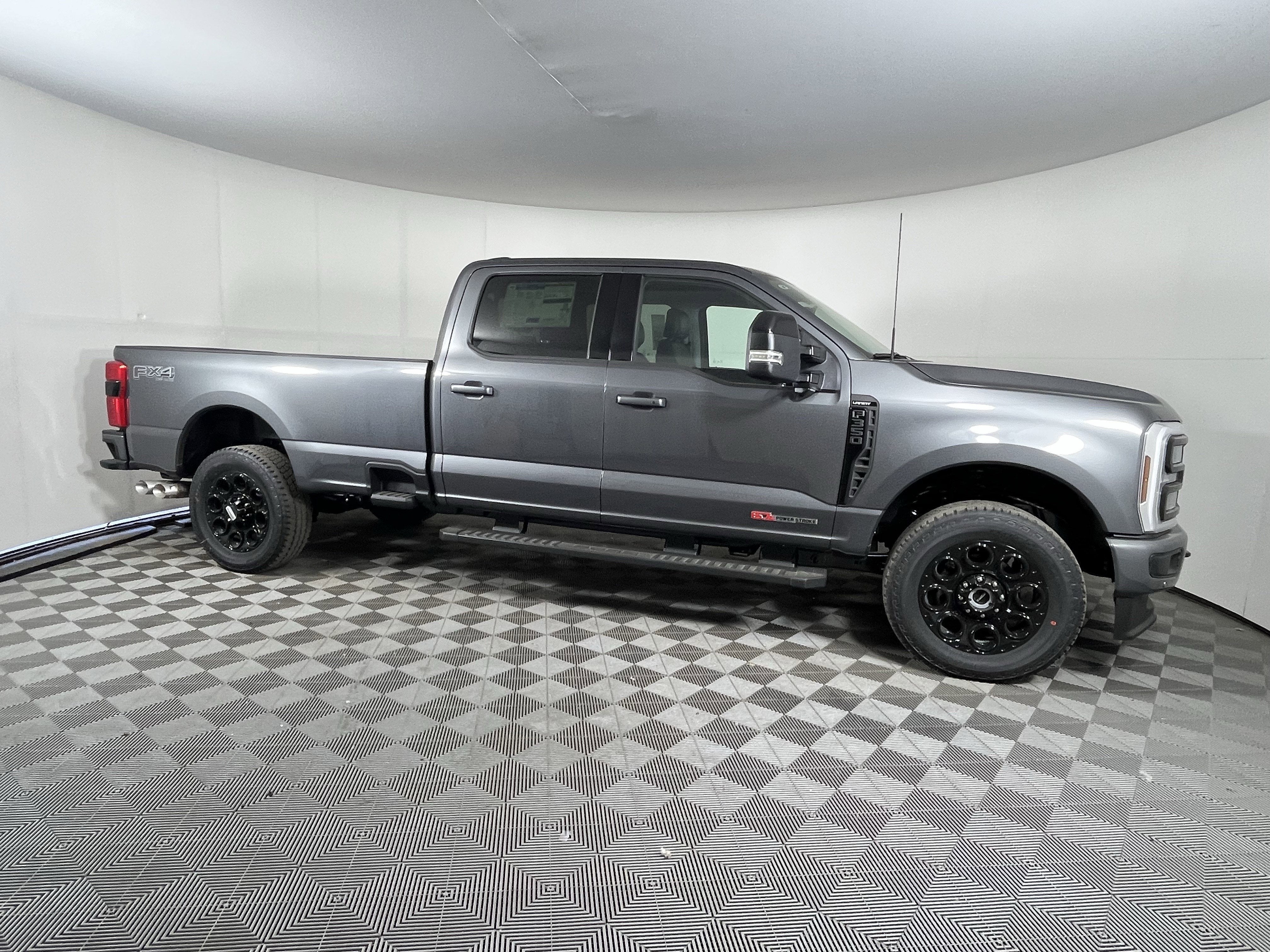 2026 Ford Super Duty F-350 SRW LARIAT 4WD Crew Cab 6.75' Box