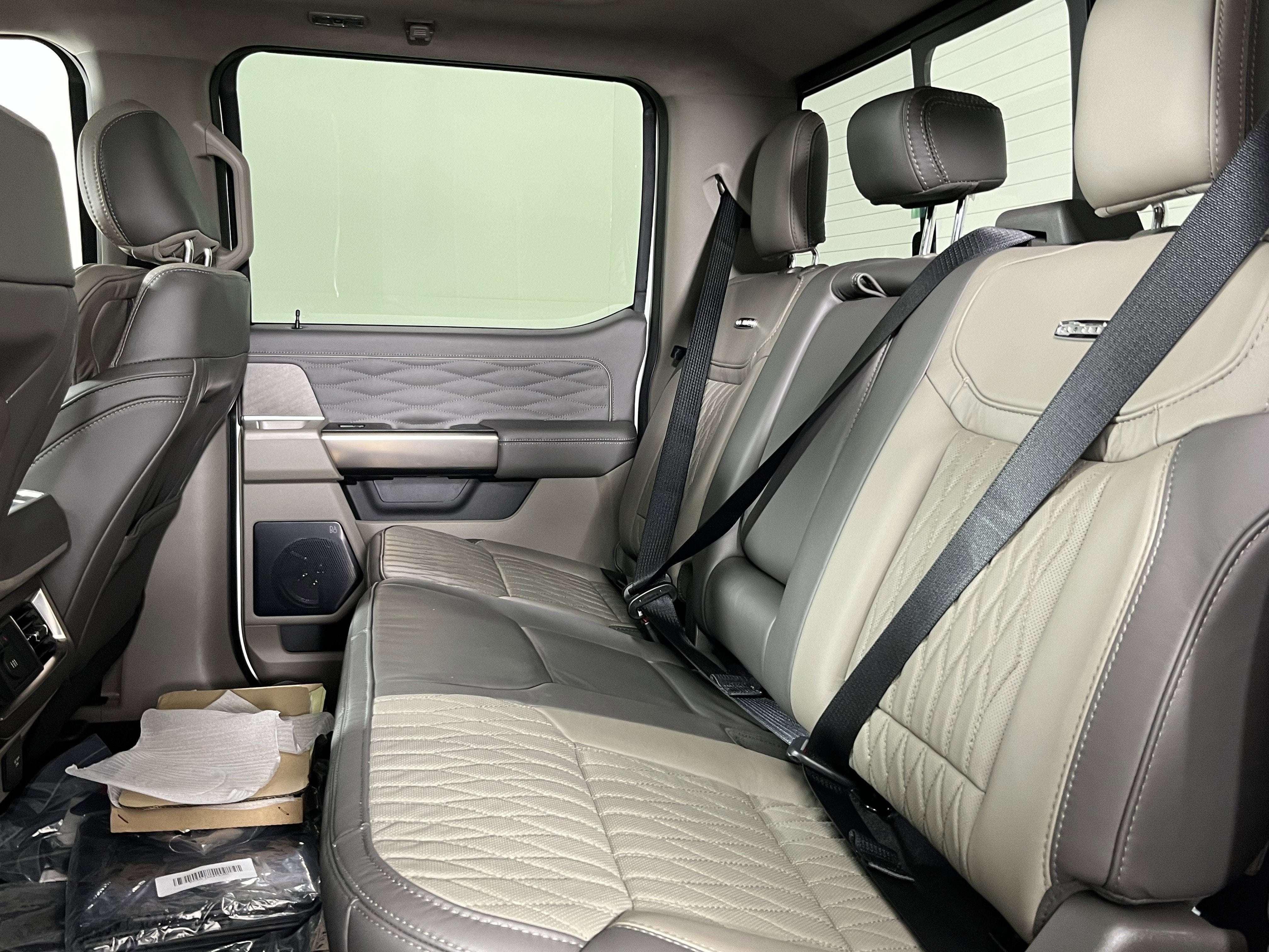 2025 Ford Super Duty F-350 SRW Platinum 4WD Crew Cab 8' Box