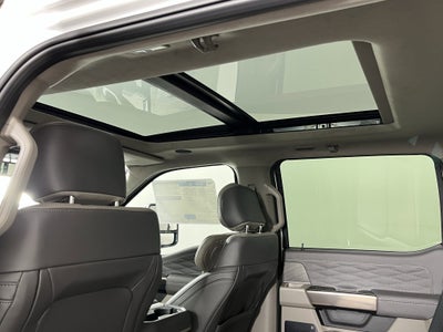 2025 Ford Super Duty F-350 SRW Platinum 4WD Crew Cab 8' Box