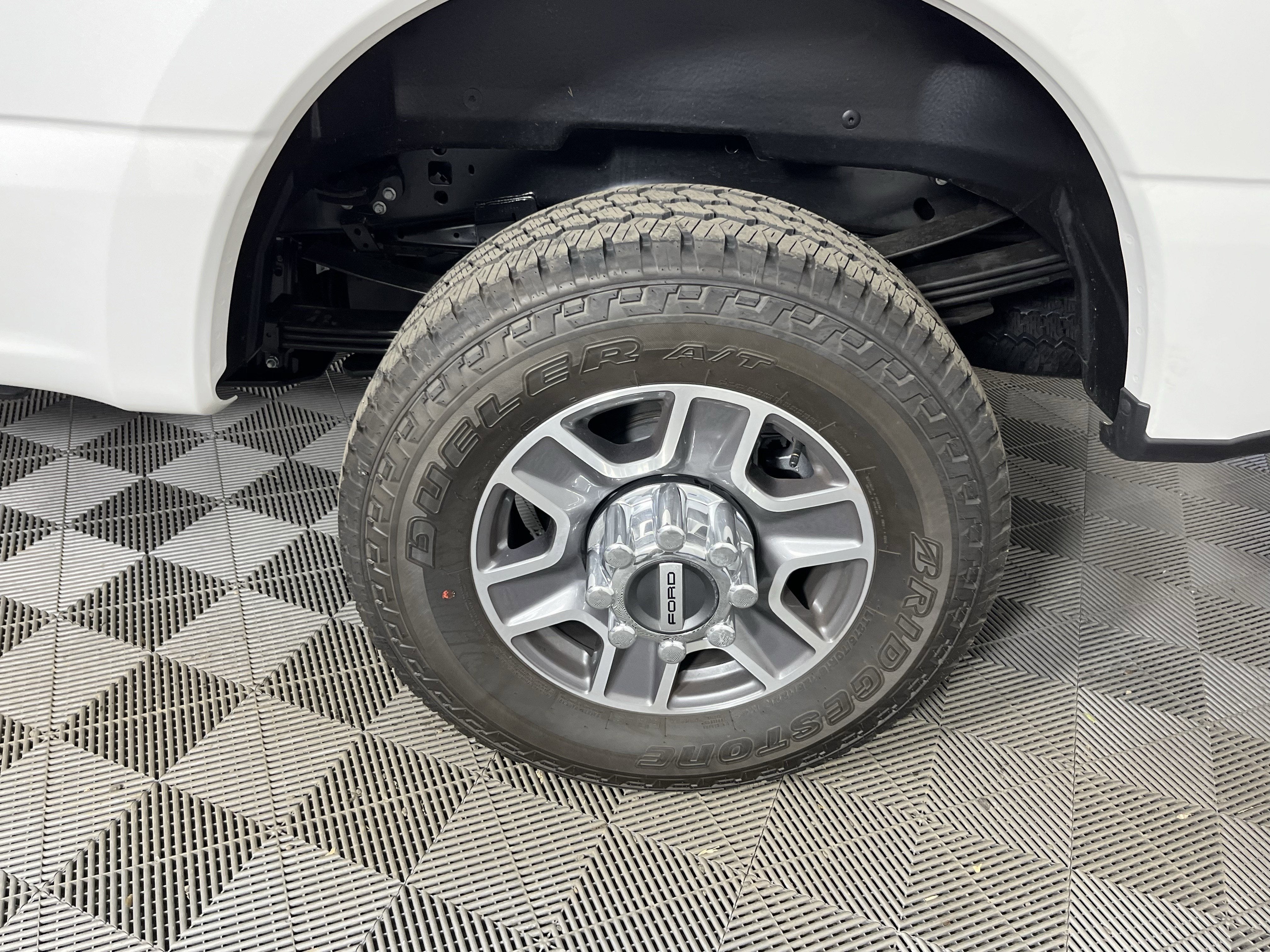 2026 Ford Super Duty F-350 SRW XL 4WD Crew Cab 6.75' Box