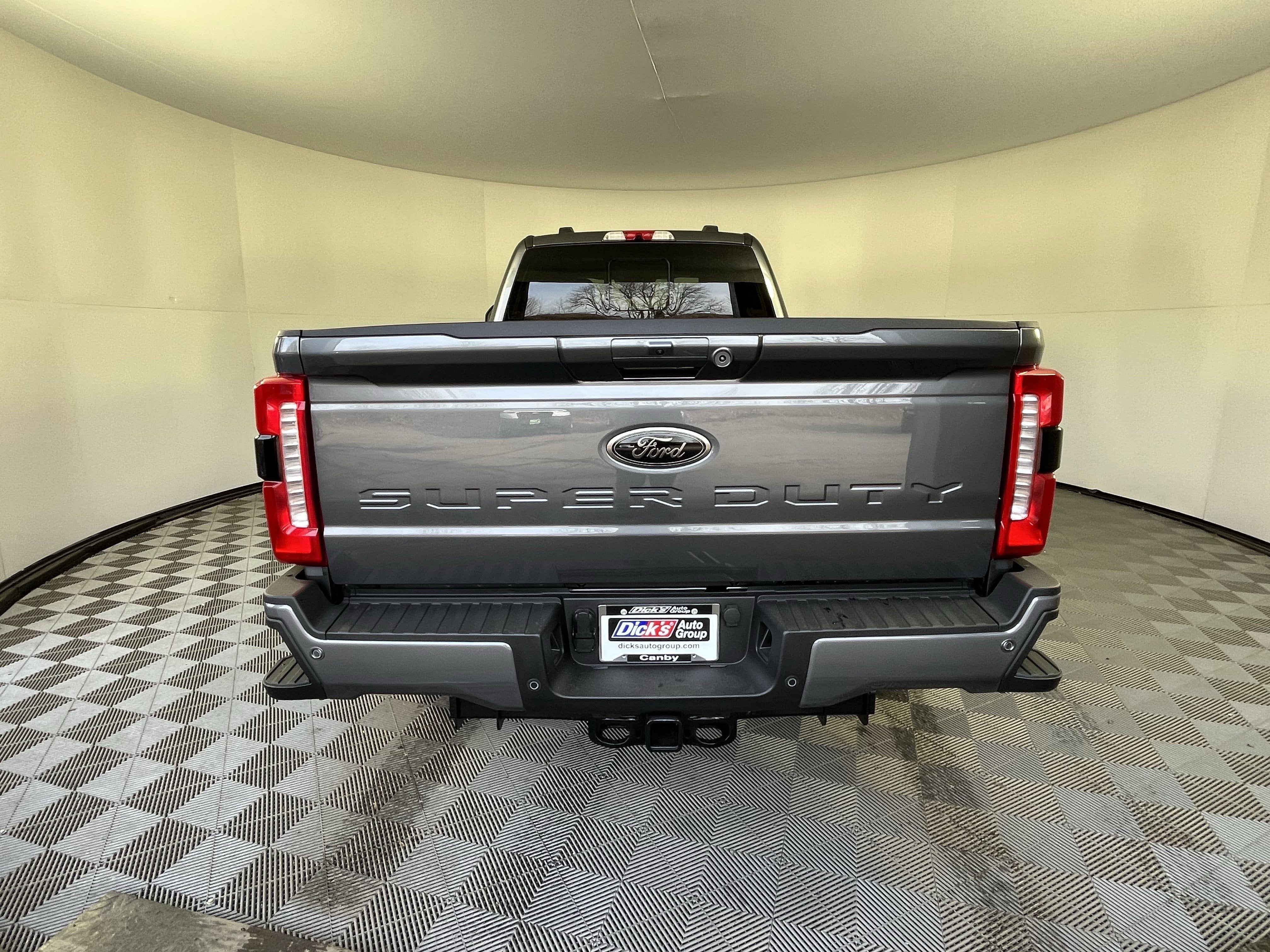 2026 Ford Super Duty F-350 SRW LARIAT 4WD Crew Cab 6.75' Box