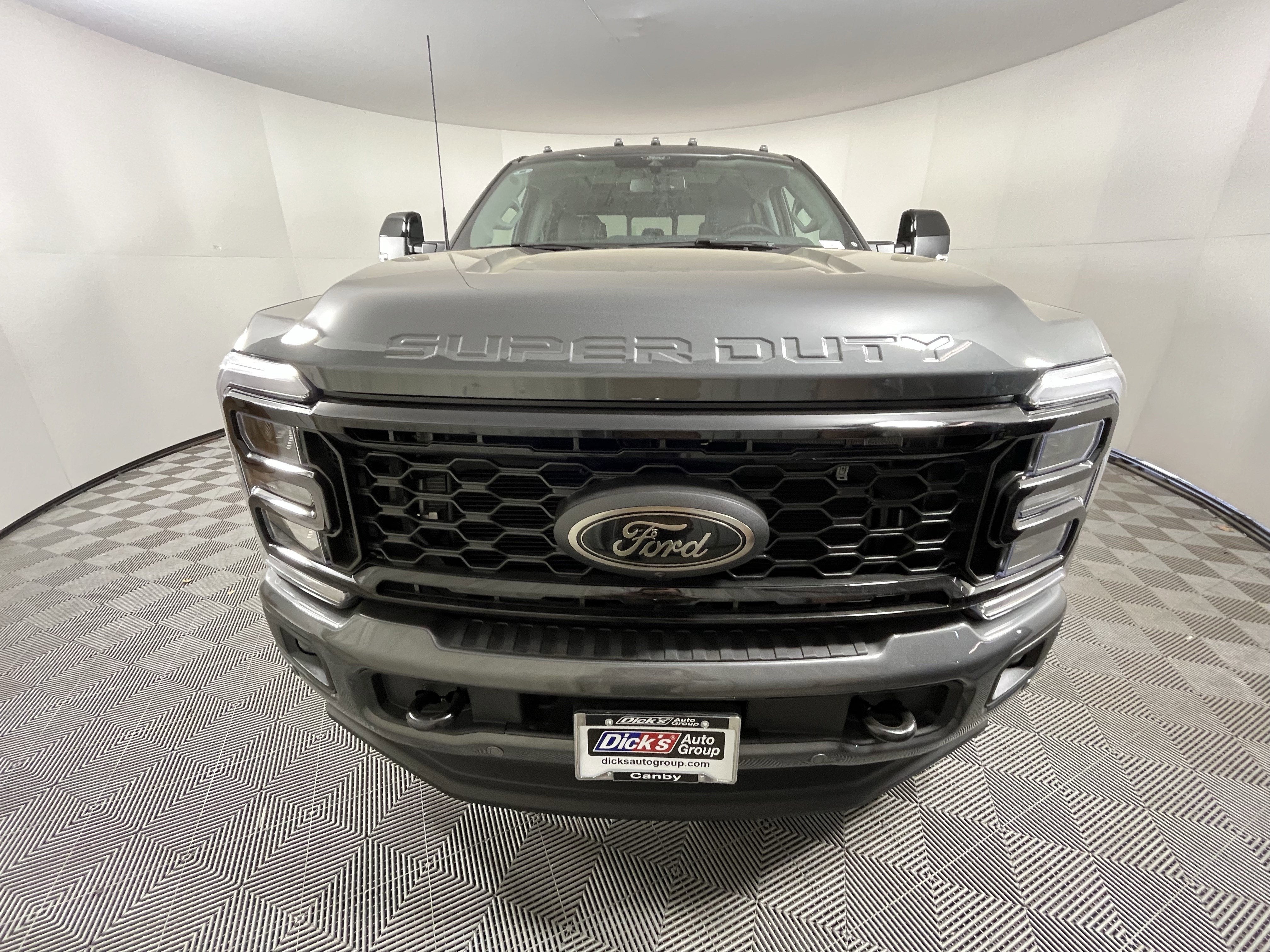 2026 Ford Super Duty F-350 SRW LARIAT 4WD Crew Cab 6.75' Box