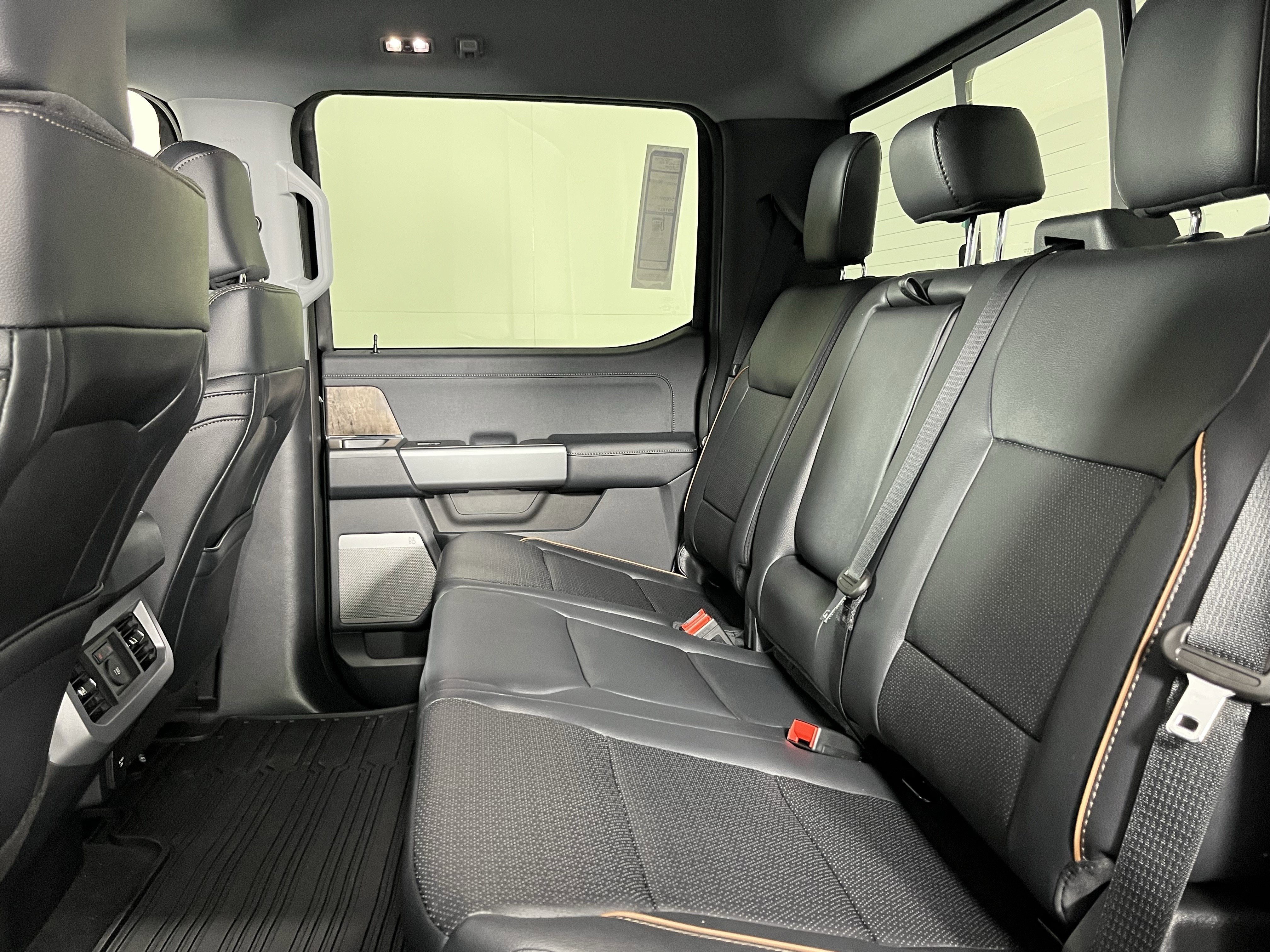 2026 Ford Super Duty F-350 SRW LARIAT 4WD Crew Cab 6.75' Box