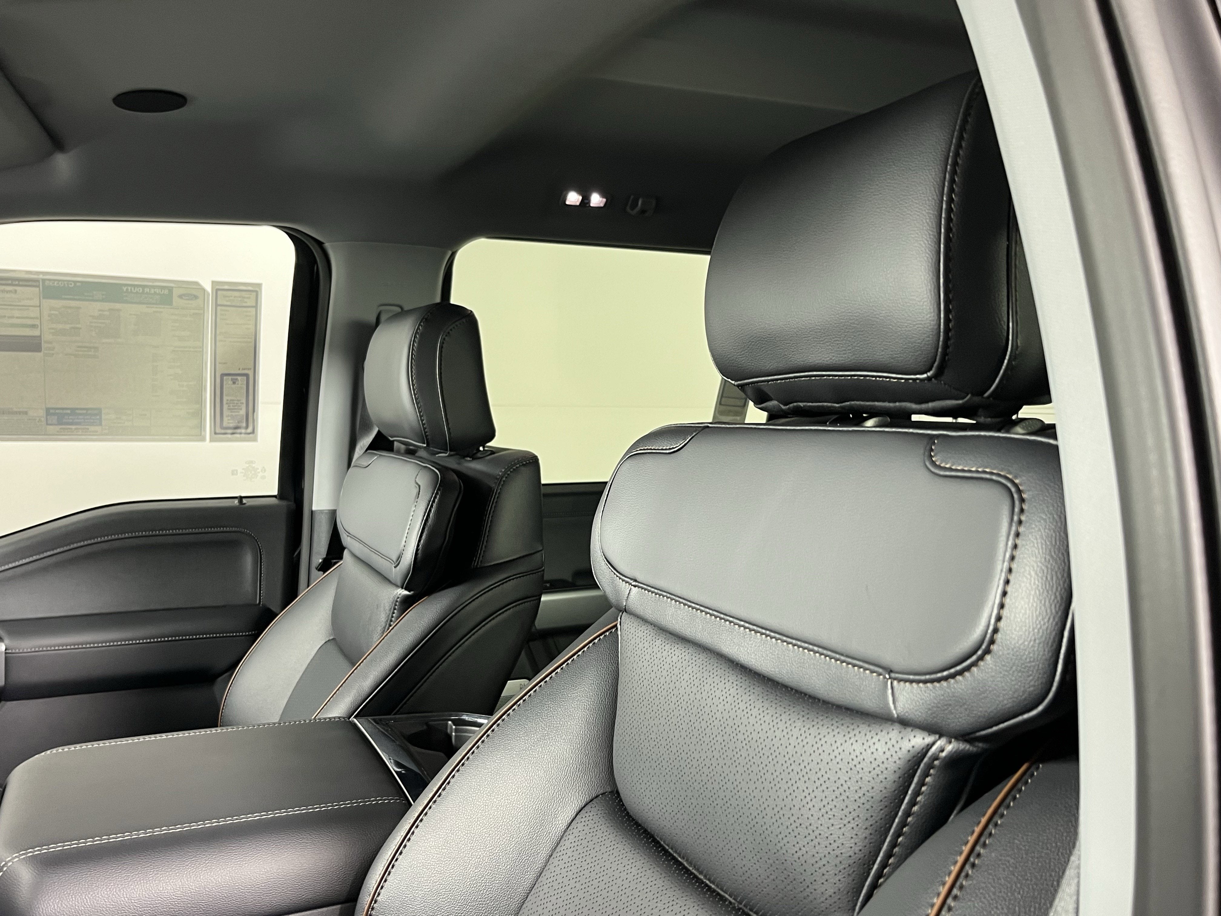 2026 Ford Super Duty F-350 SRW LARIAT 4WD Crew Cab 6.75' Box