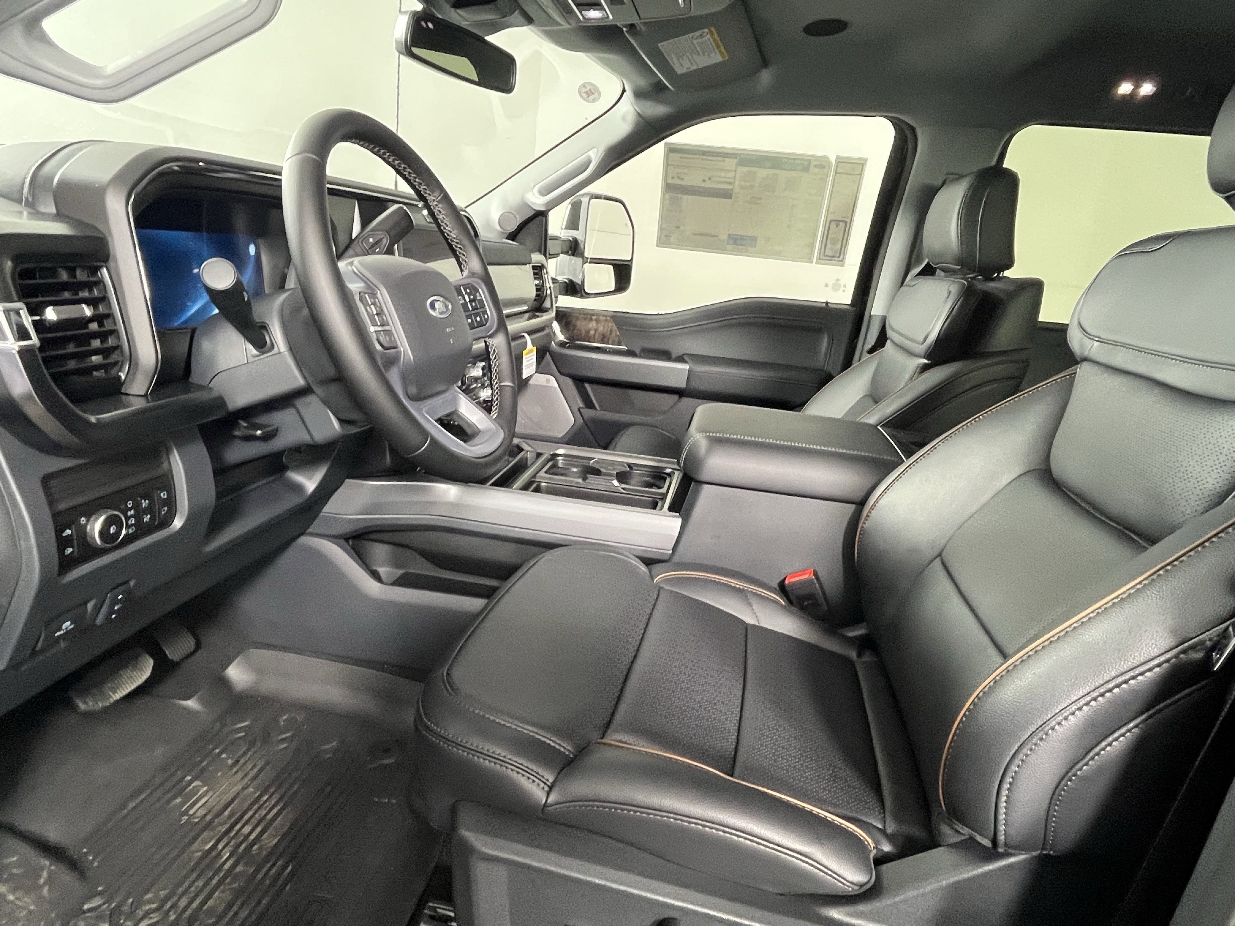 2026 Ford Super Duty F-350 SRW LARIAT 4WD Crew Cab 6.75' Box