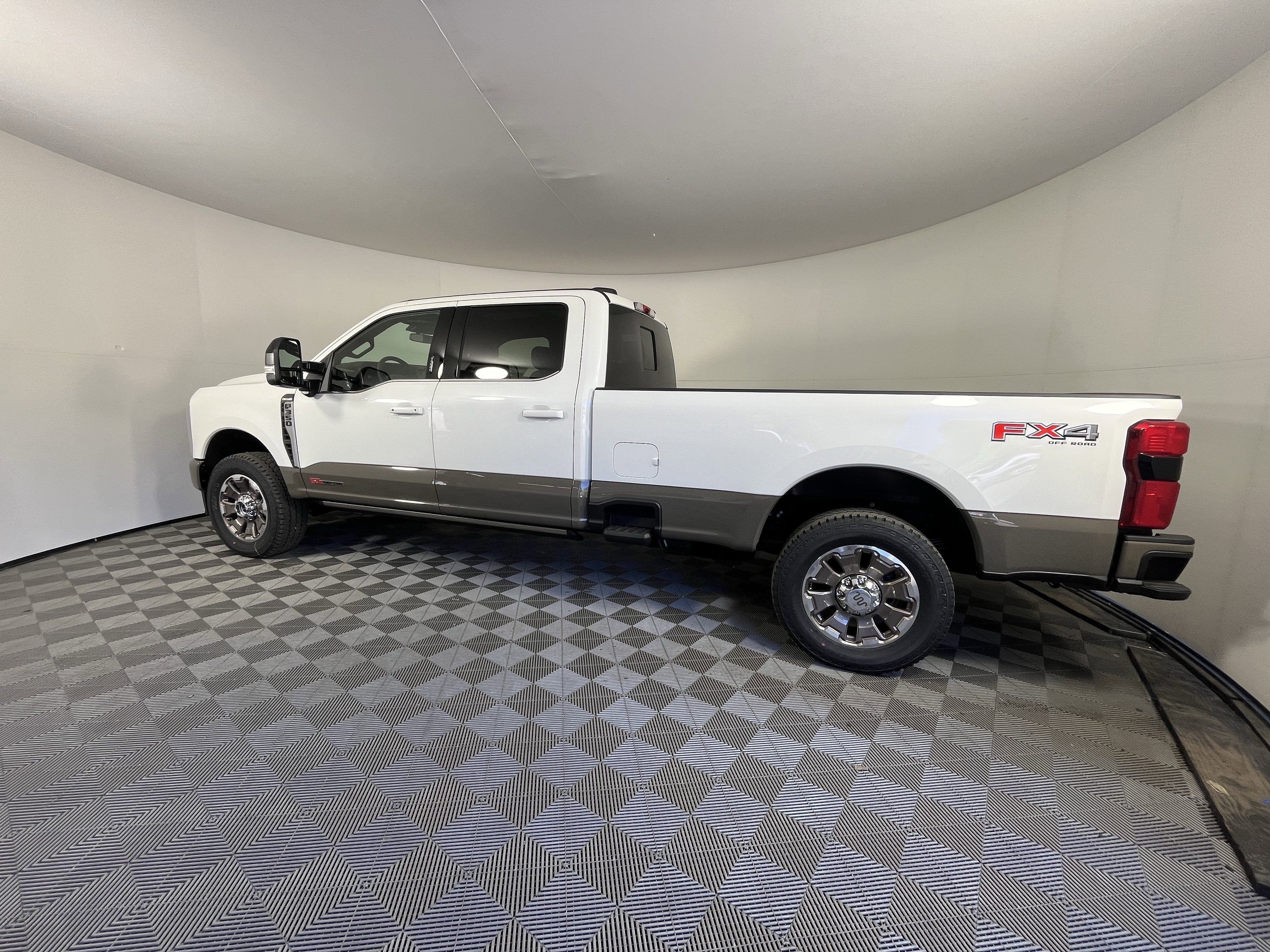 2026 Ford Super Duty F-350 SRW KING RANCH 4WD Crew Cab 6.75' Box