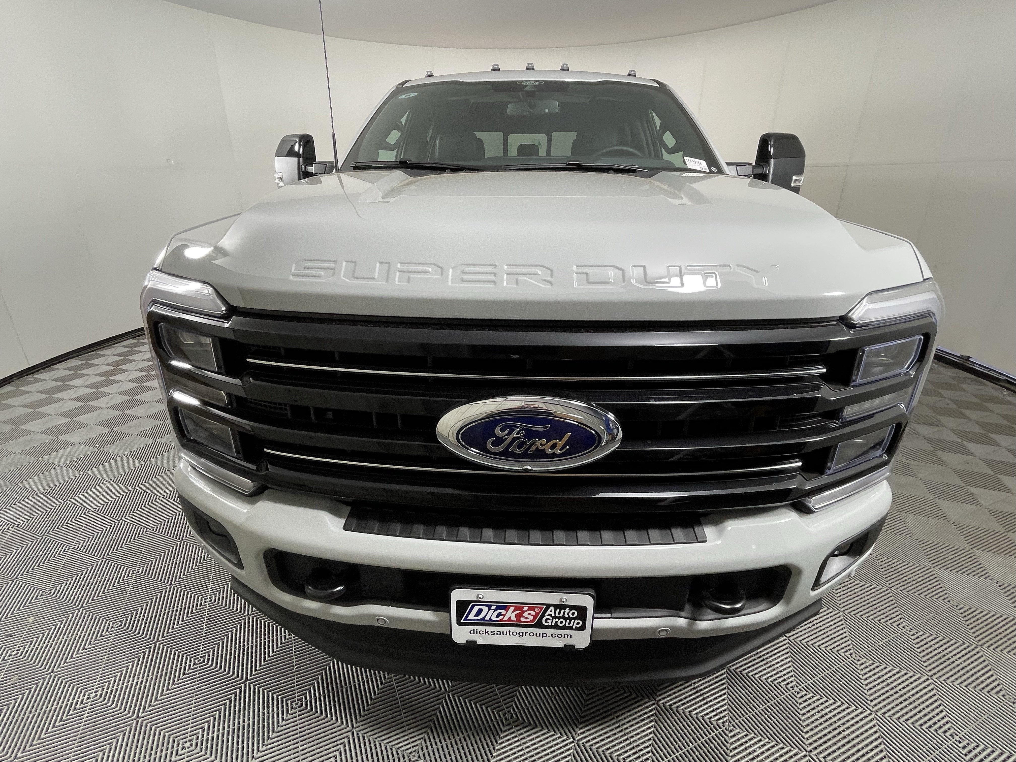 2026 Ford Super Duty F-350 SRW PLATINUM 4WD Crew Cab 6.75' Box