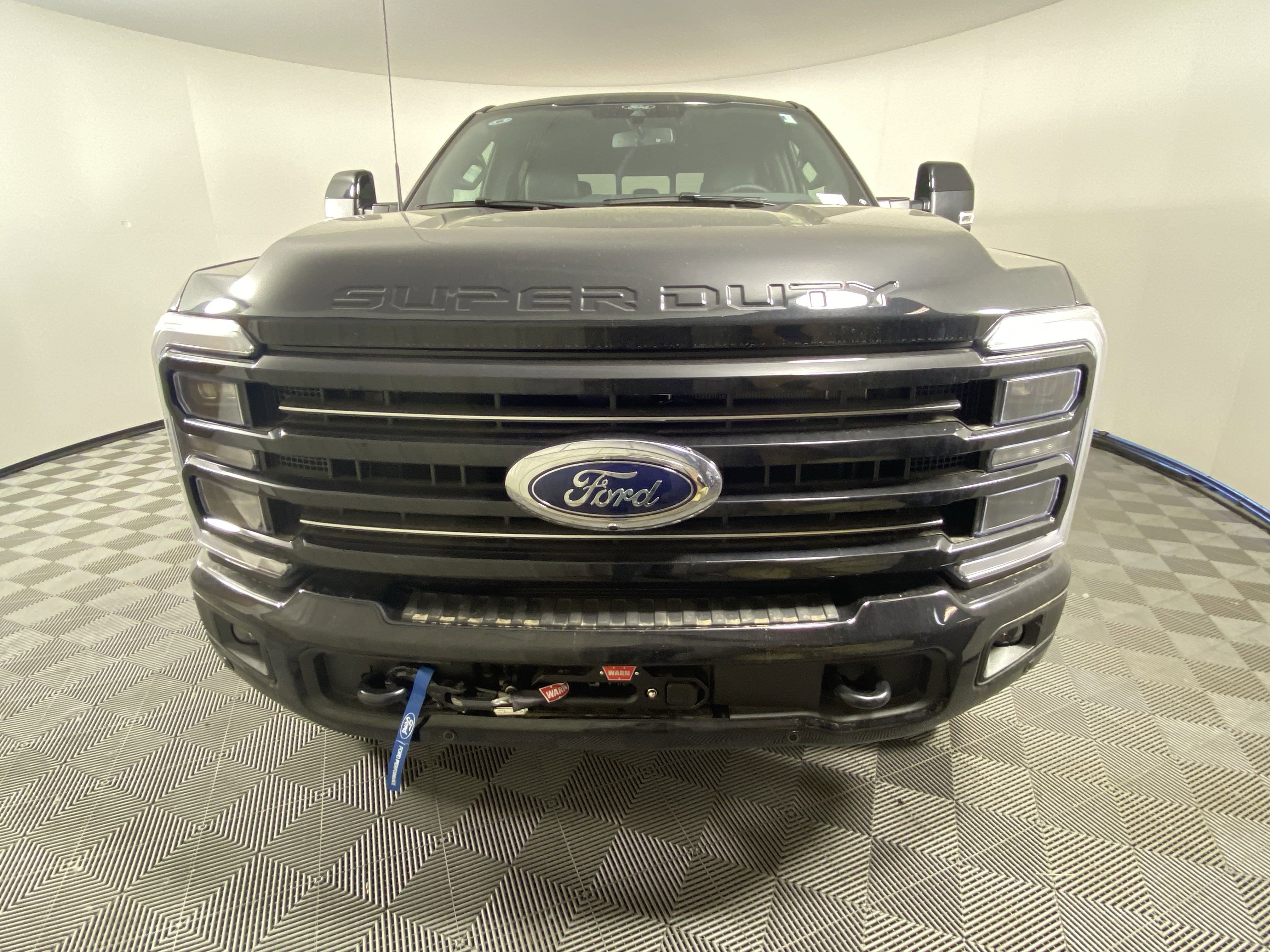 2025 Ford Super Duty F-350 SRW PLATINUM TREMOR