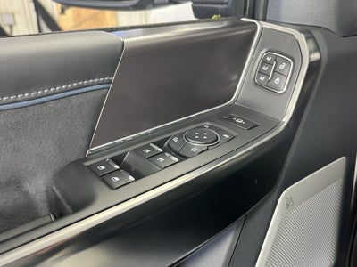 2026 Ford Super Duty F-350 SRW PLATINUM 4WD Crew Cab 8' Box