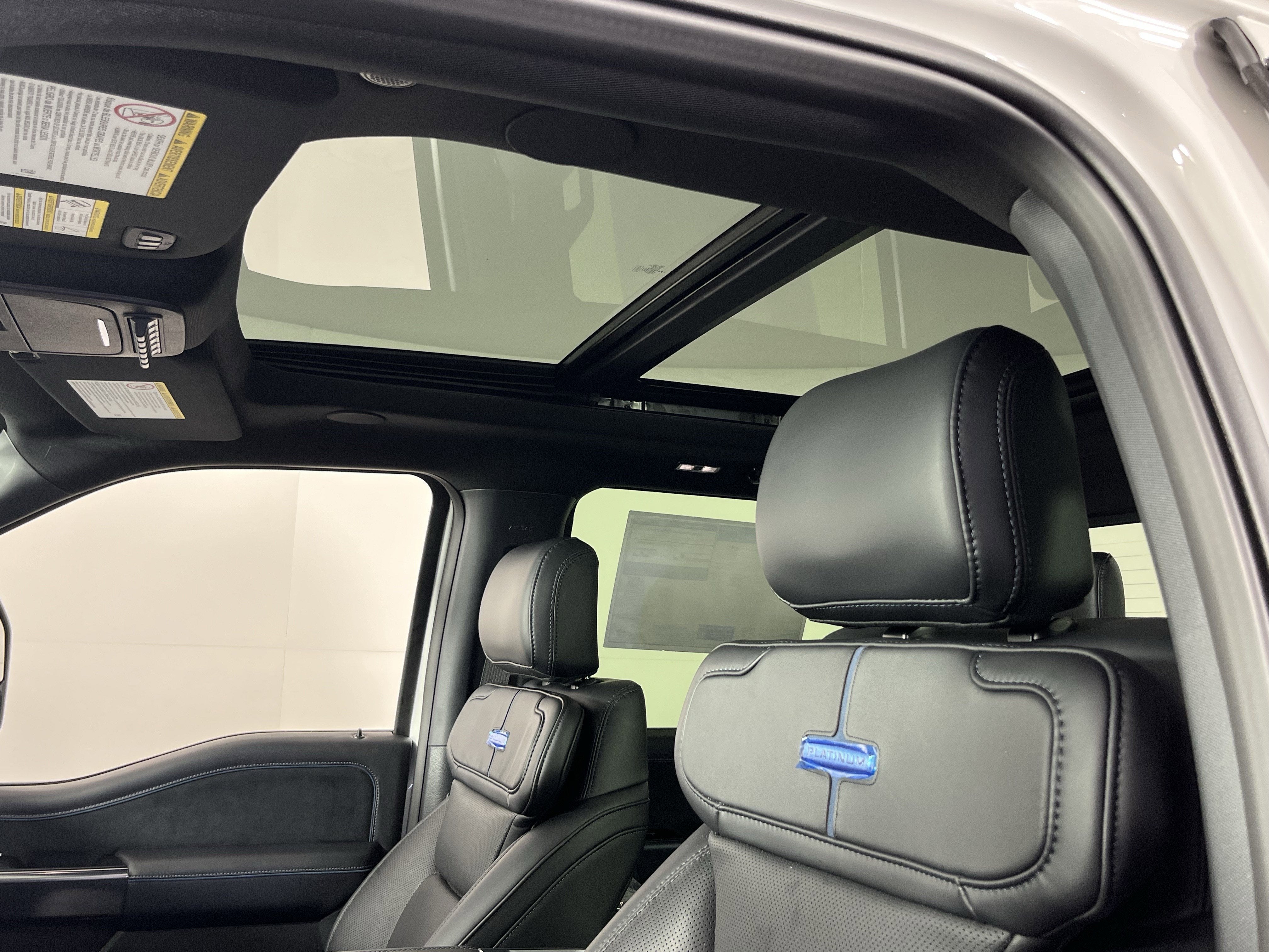 2026 Ford Super Duty F-350 SRW PLATINUM 4WD Crew Cab 8' Box